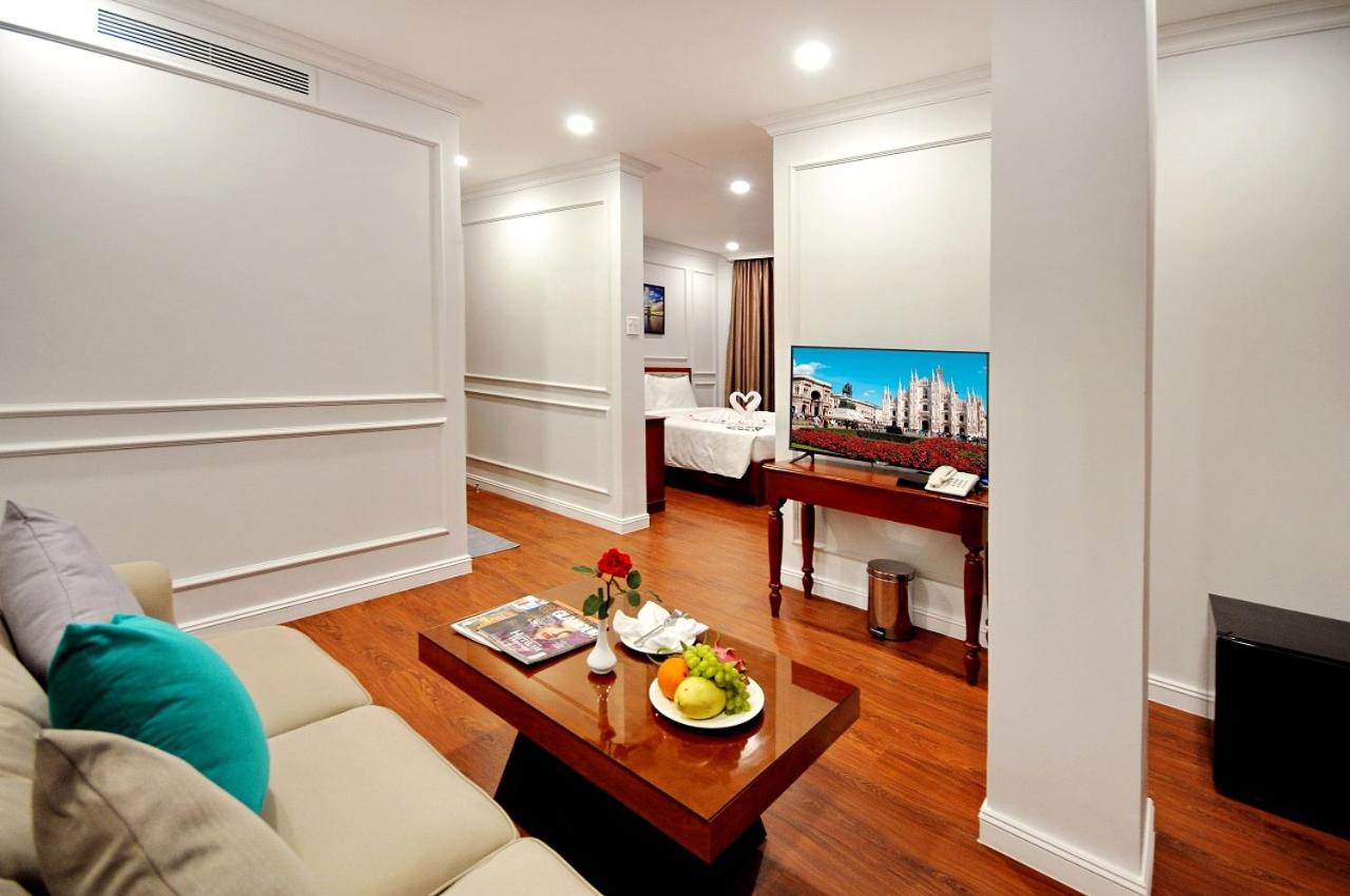 Queen Suite with Sea View - Photo 24