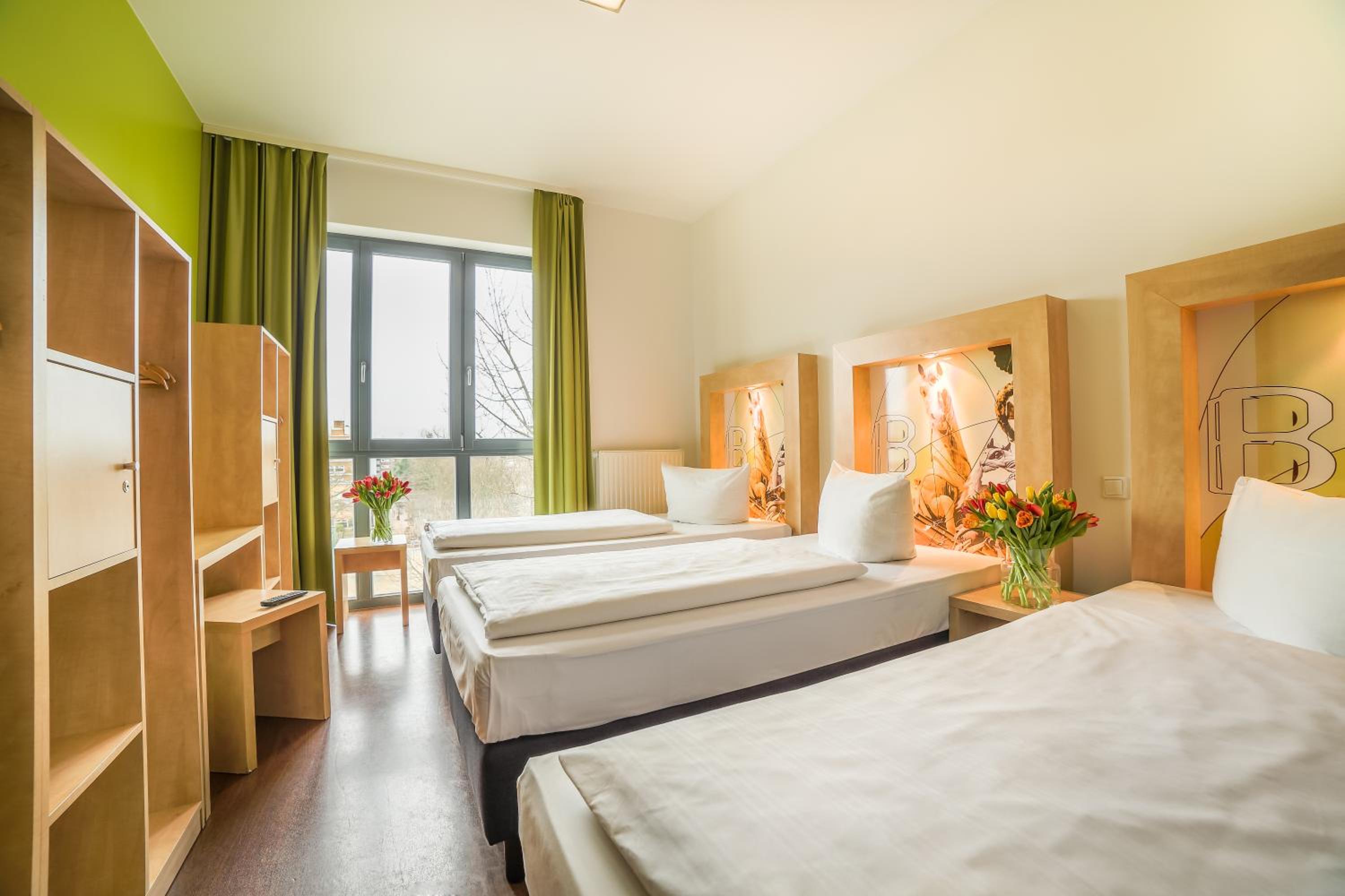 Standard Triple Room photo 3