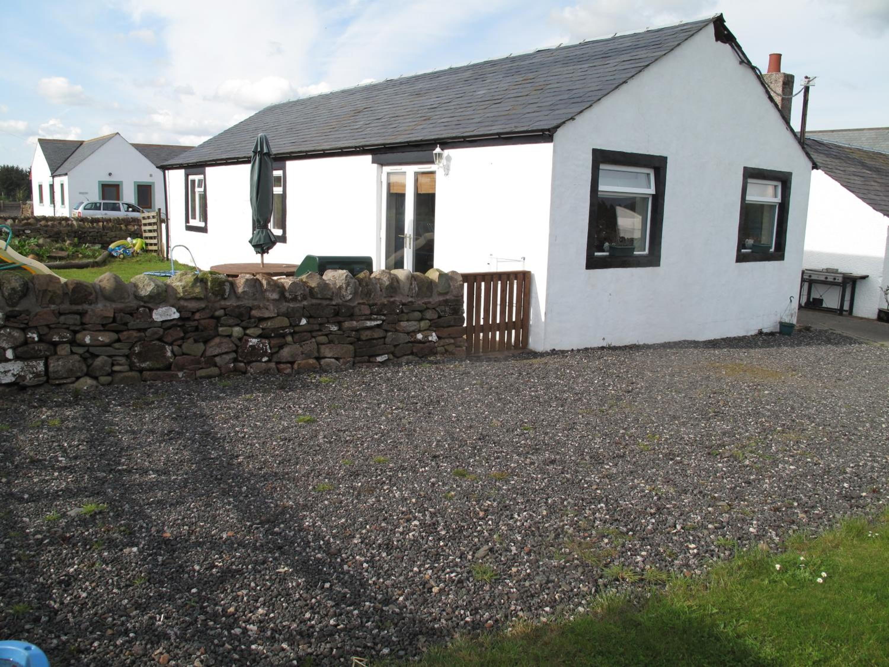 Bungalow (5 Adults) photo 3