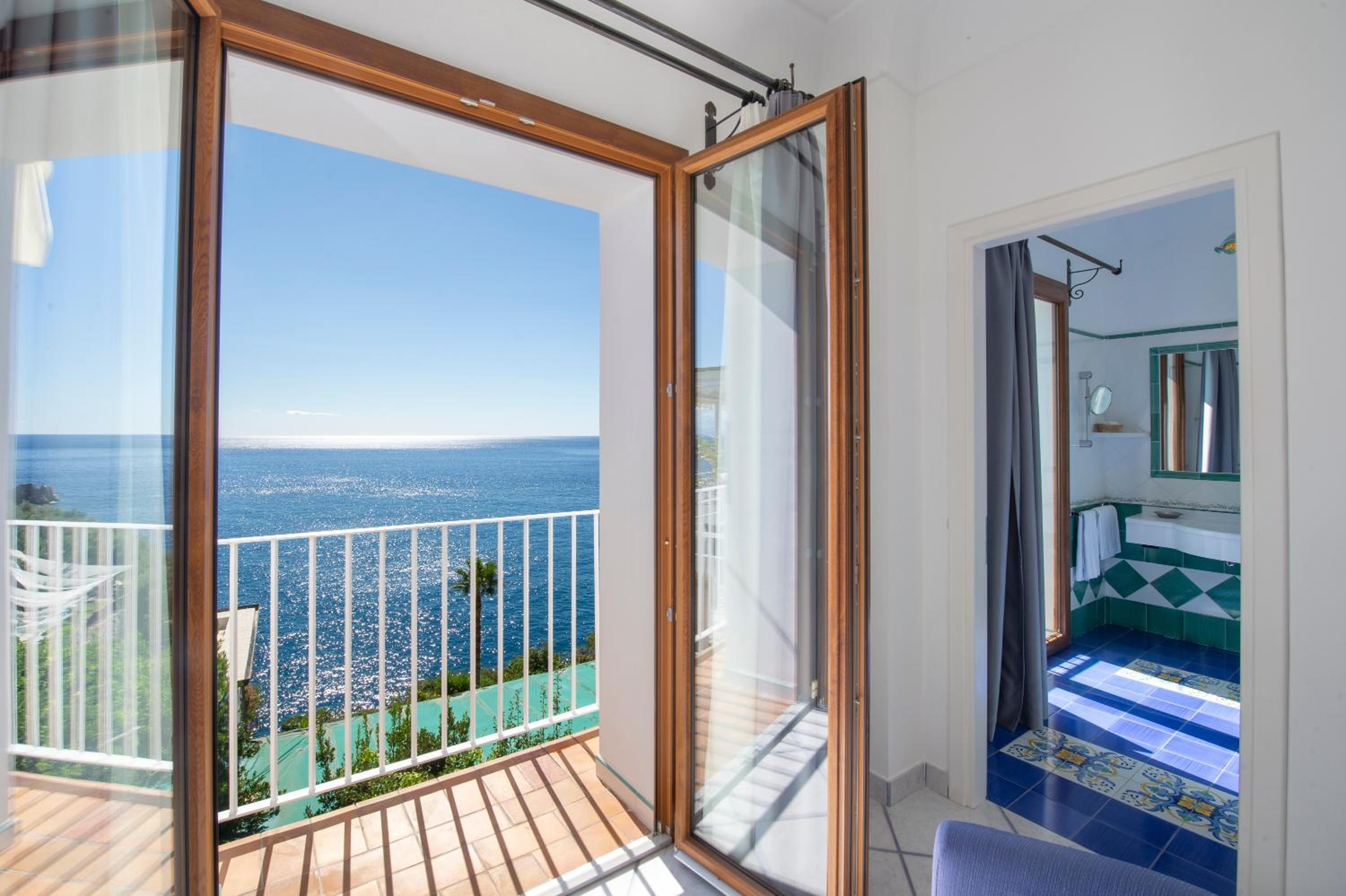 Standard Double Room with Sea View photo 3