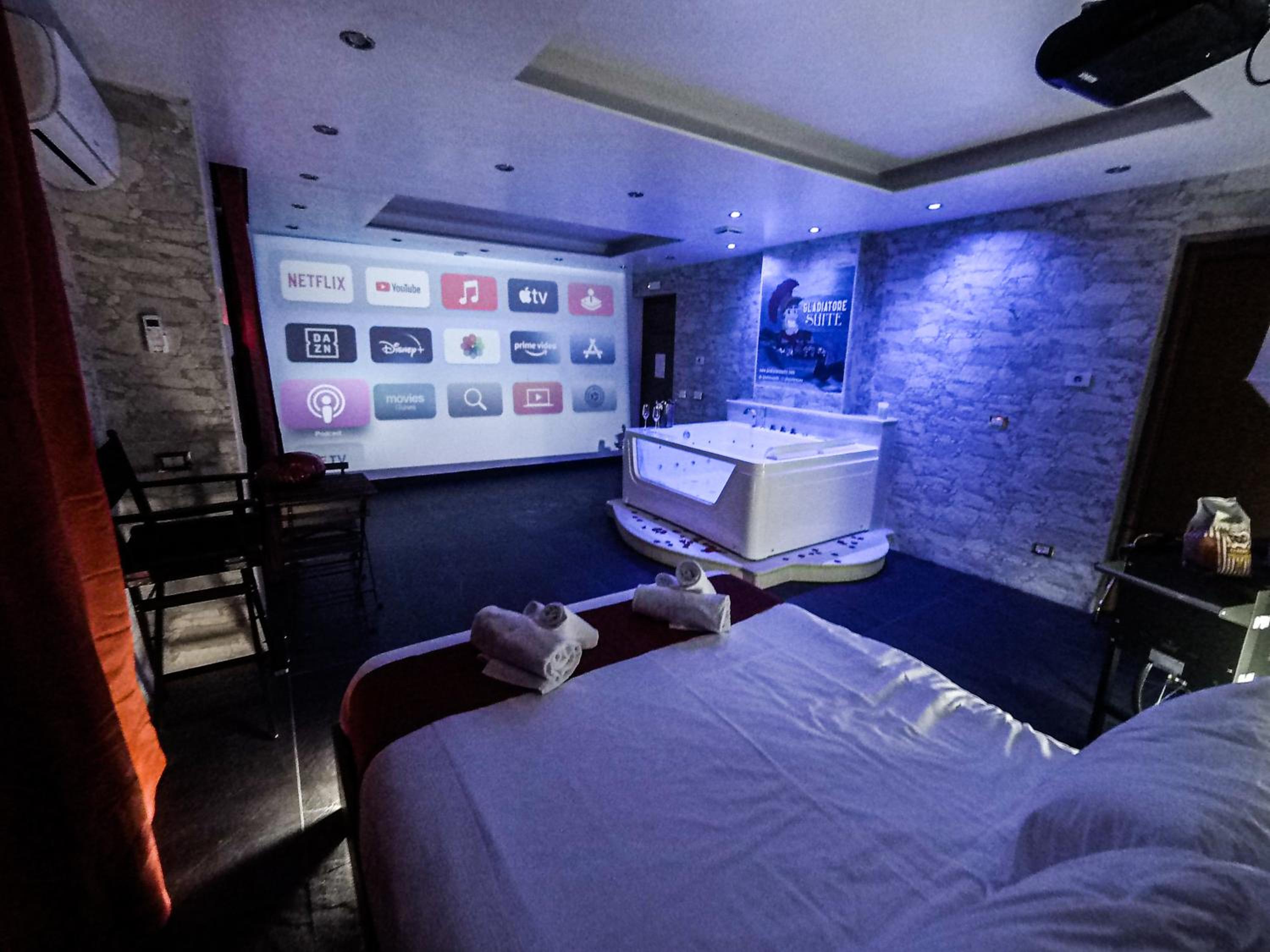 King Suite with Spa Bath