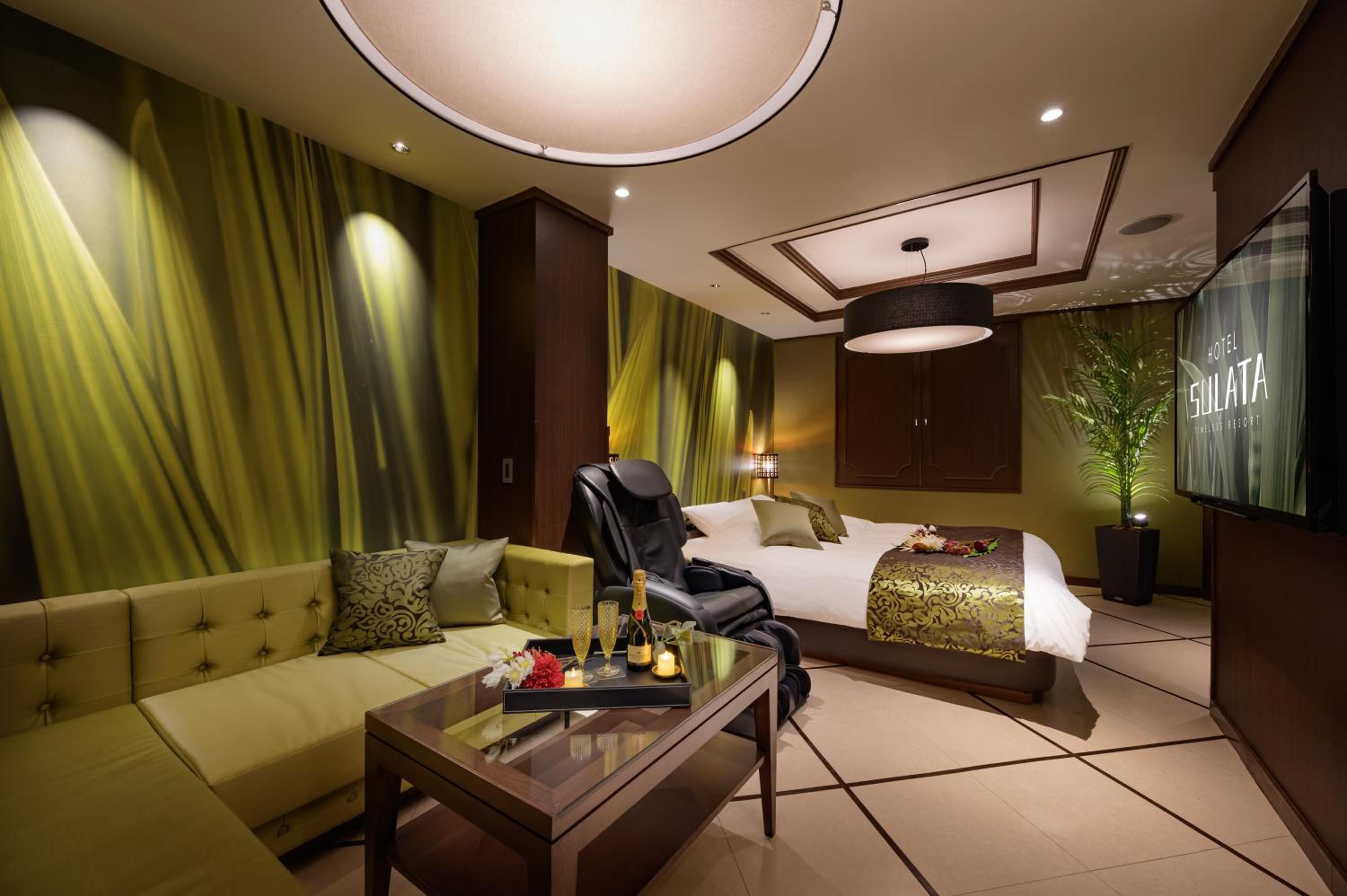 Junior Suite - Non-Smoking photo 2