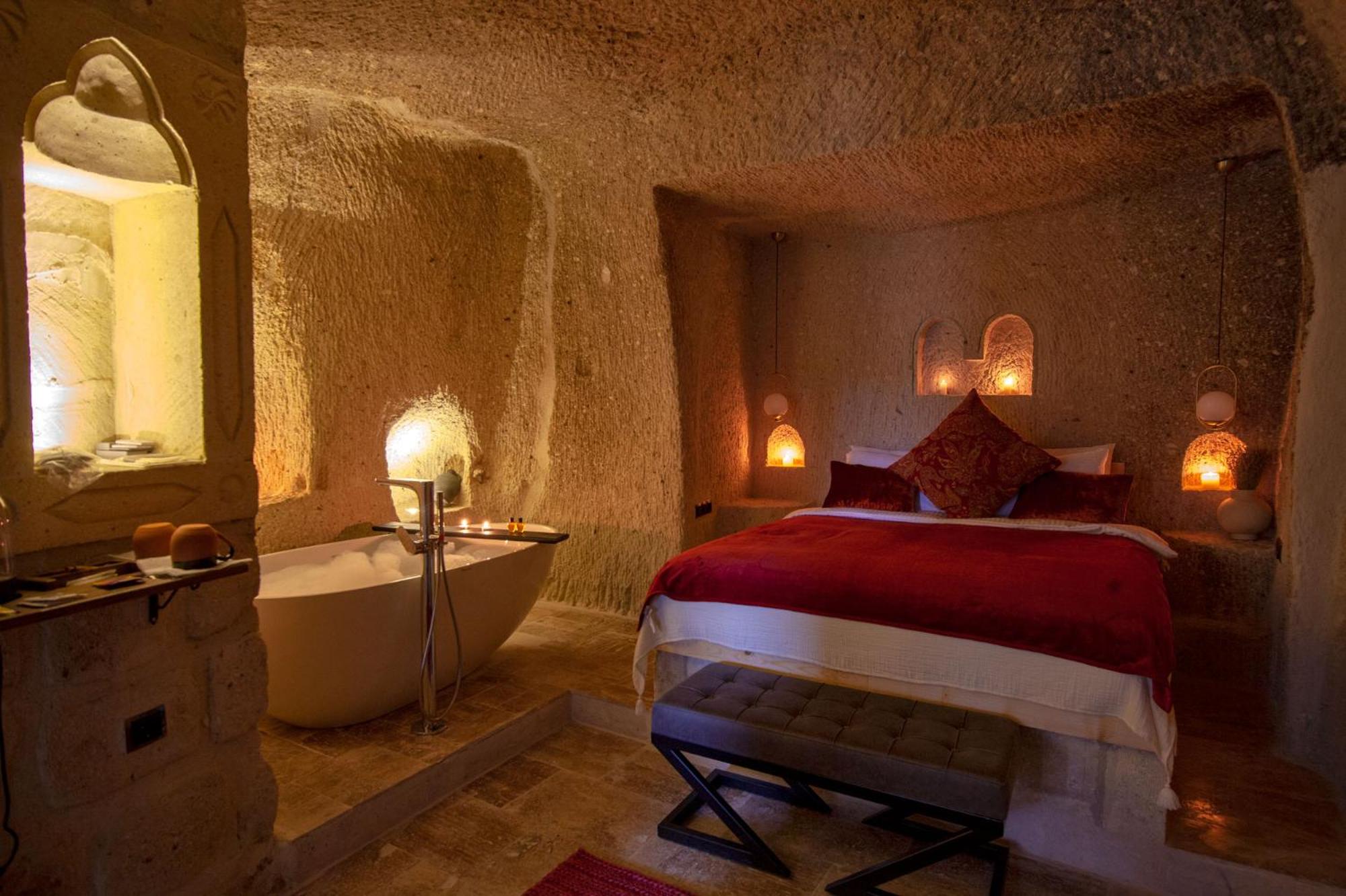 Deluxe Double Room with Bath photo 1