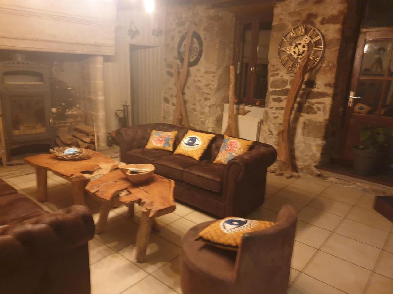 Double Room with Private Bathroom - Photo 8
