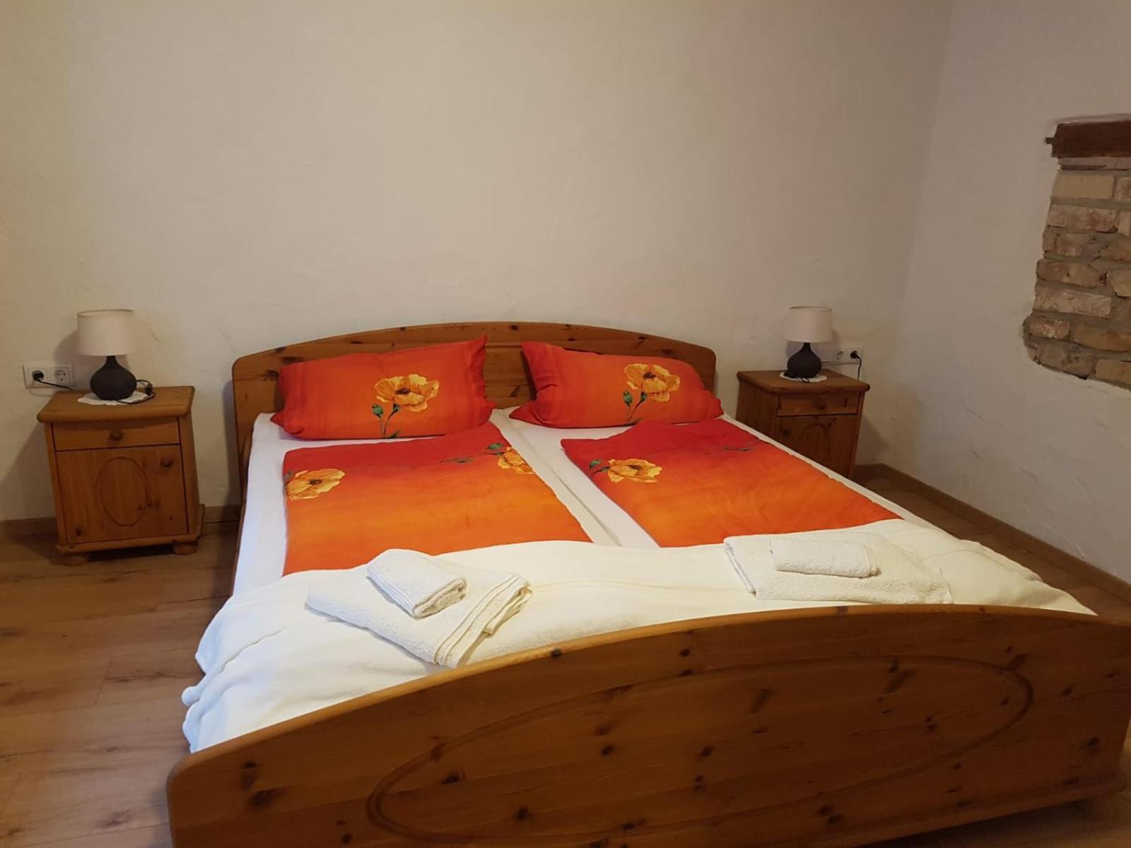 Double Room with Private Bathroom photo 1
