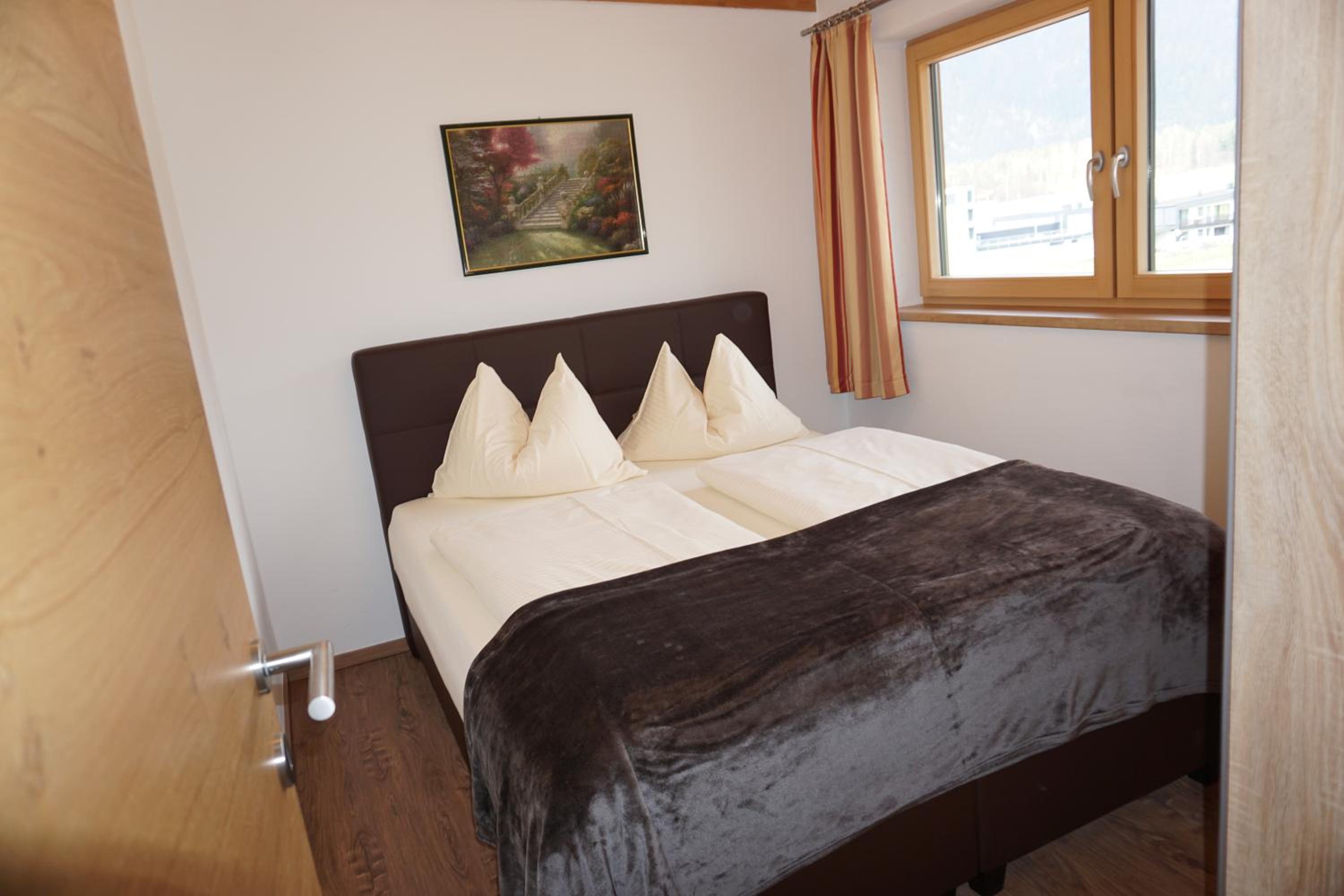Three-Bedroom Apartment photo 1