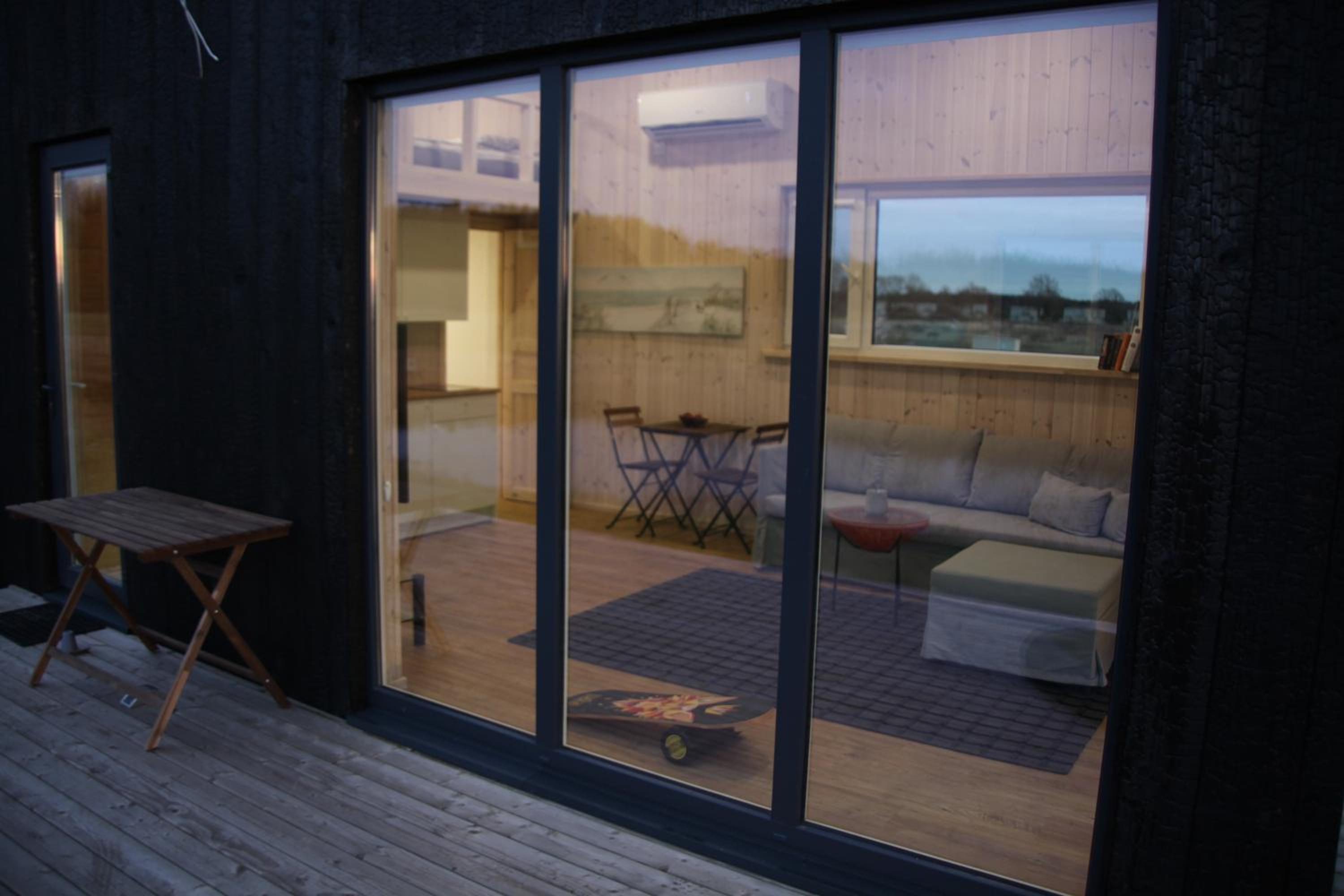 One-Bedroom House photo 2