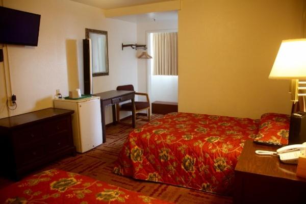Standard Double Room With Fan photo 3