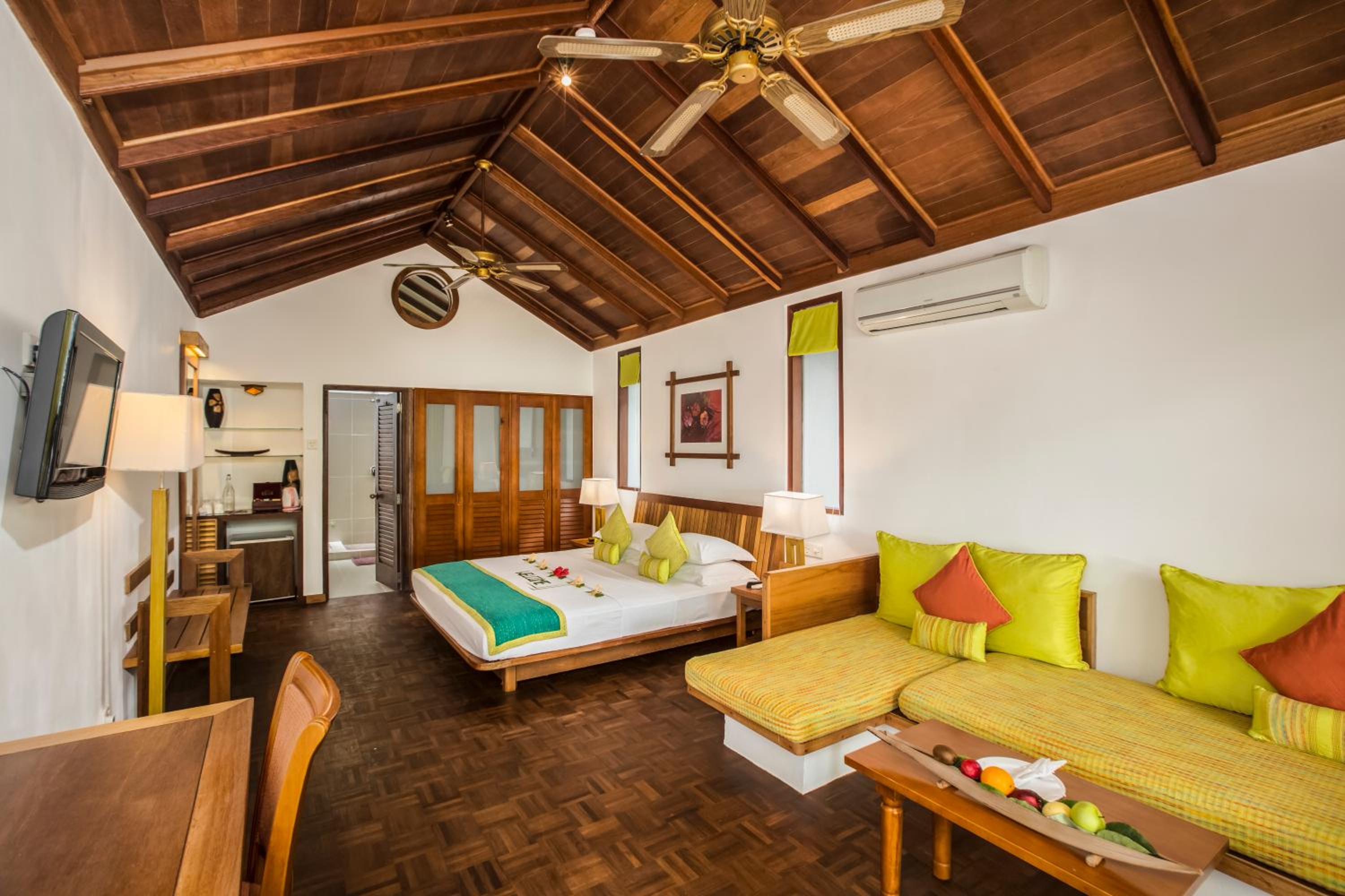 Deluxe Sunset Villa