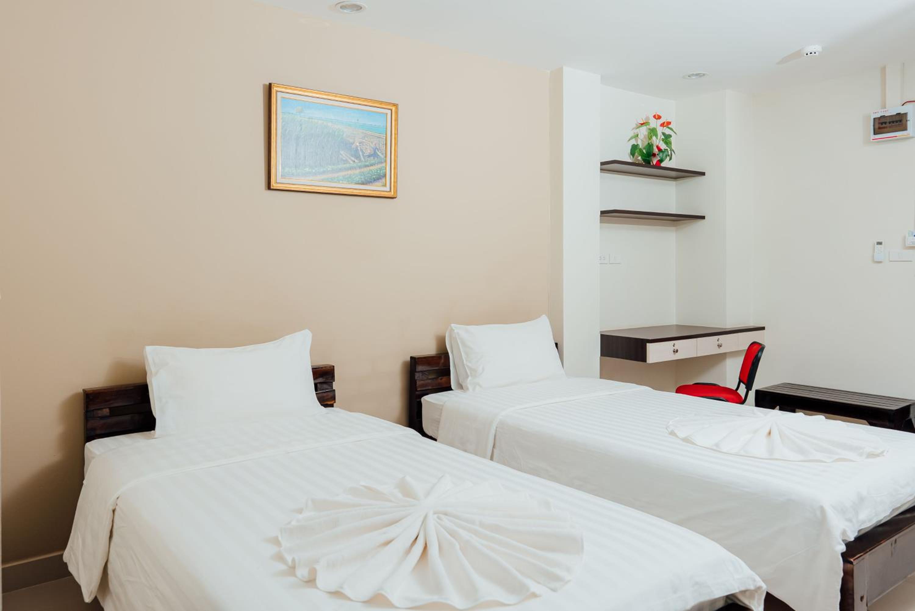 Standard Twin Room with Mountain View photo 3