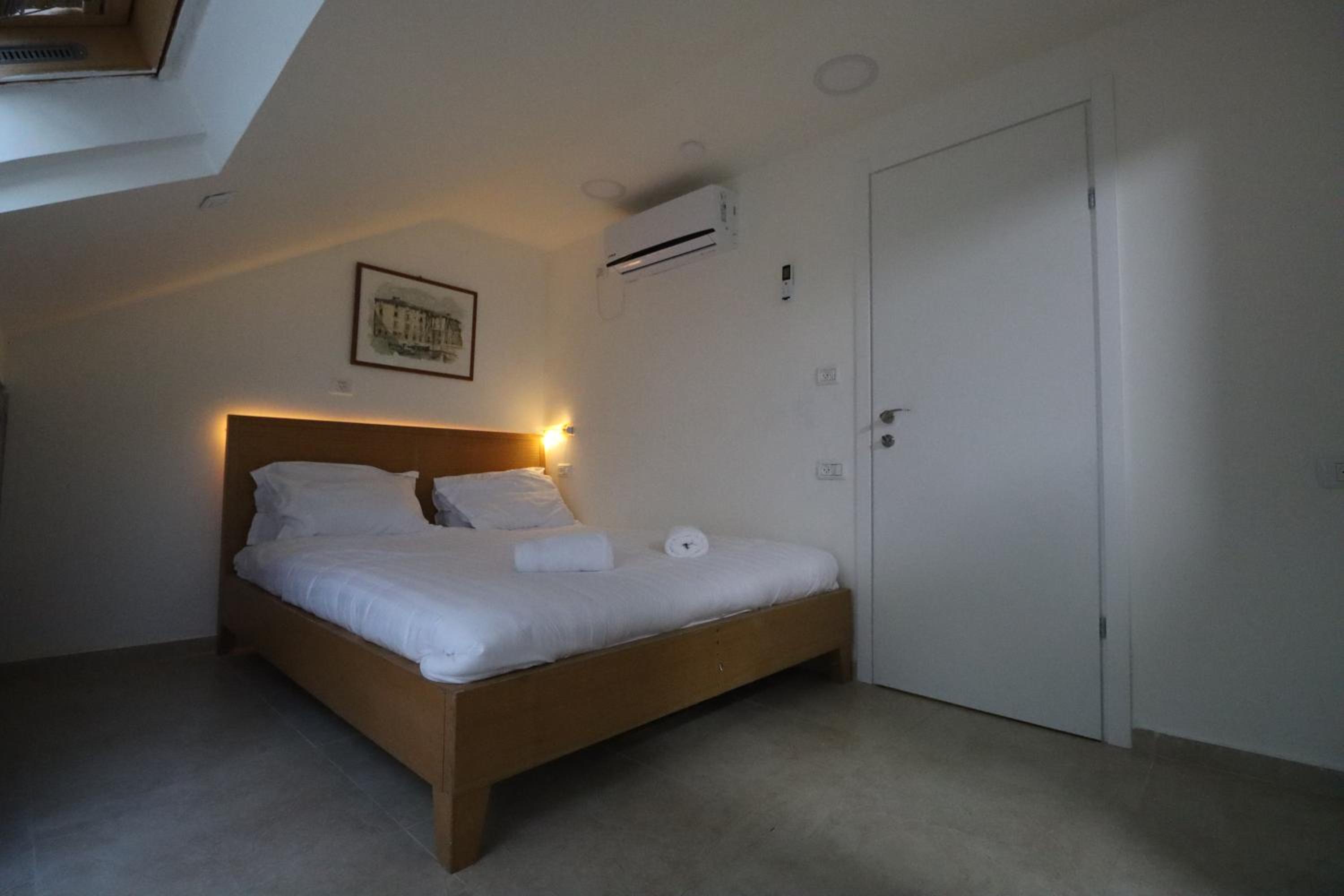 Economy Double Room - Photo 3