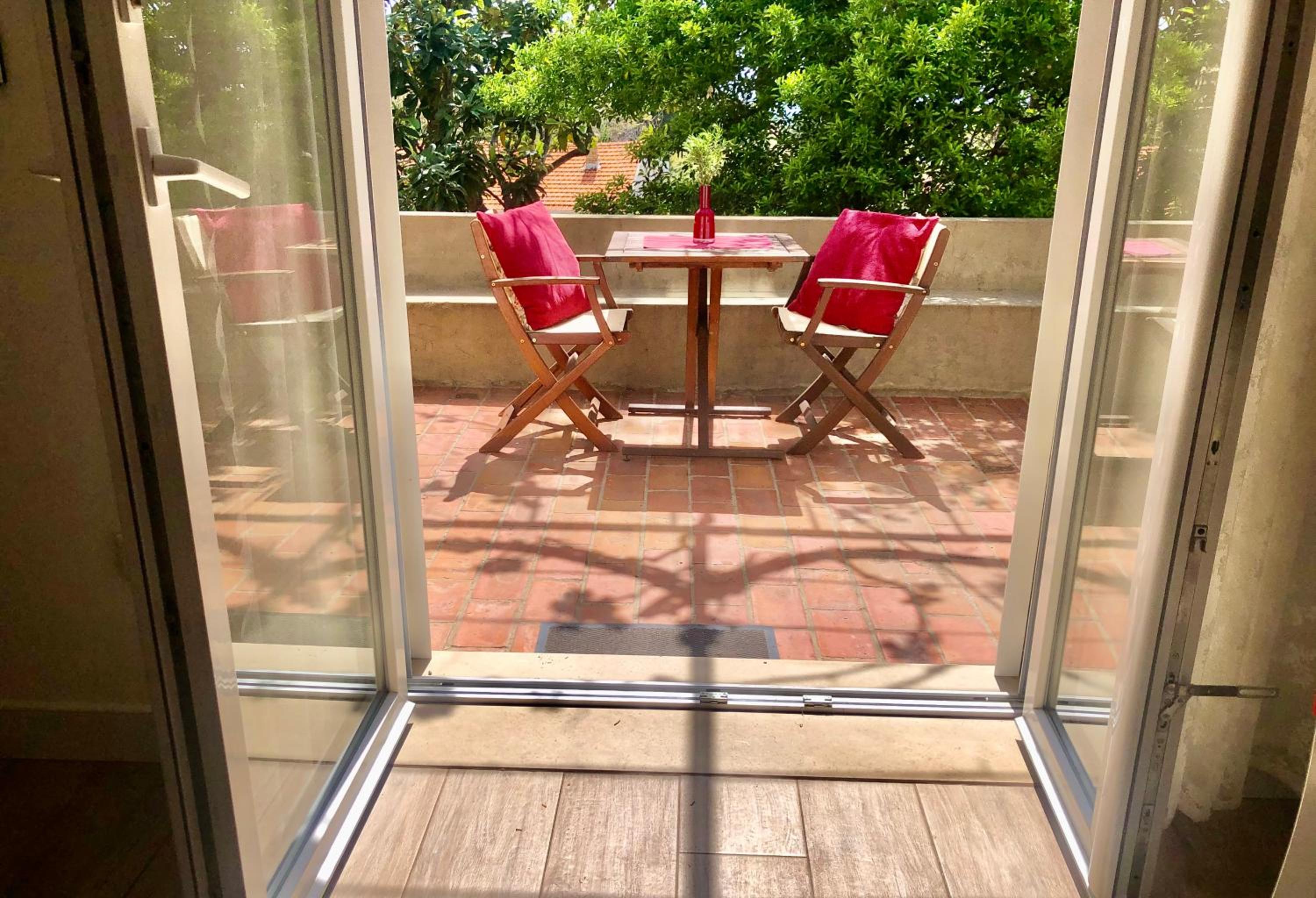 Apartment with Terrace photo 2