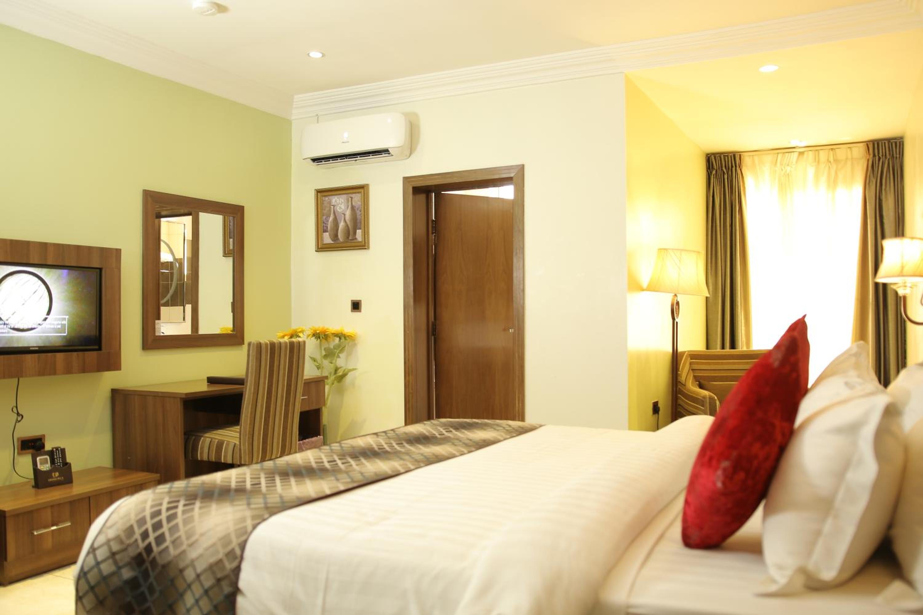 Deluxe Room (Breakfast for One)