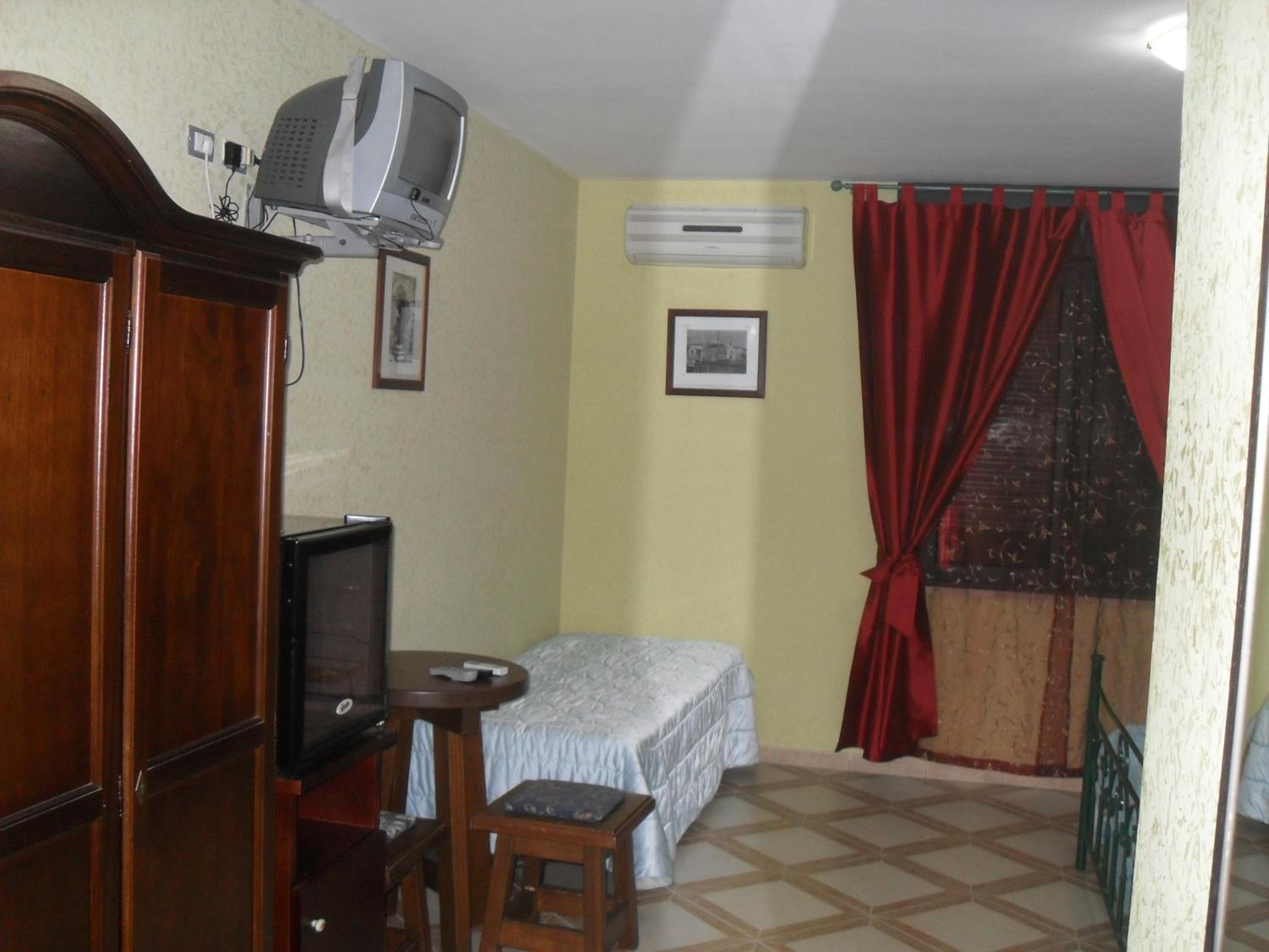 Family Room photo 2