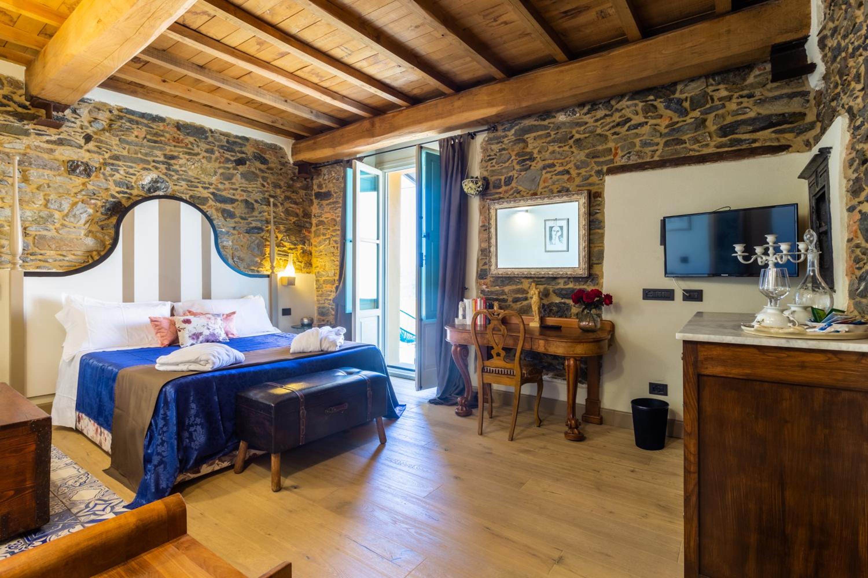 Superior Double or Twin Room with Terrace - Photo 1