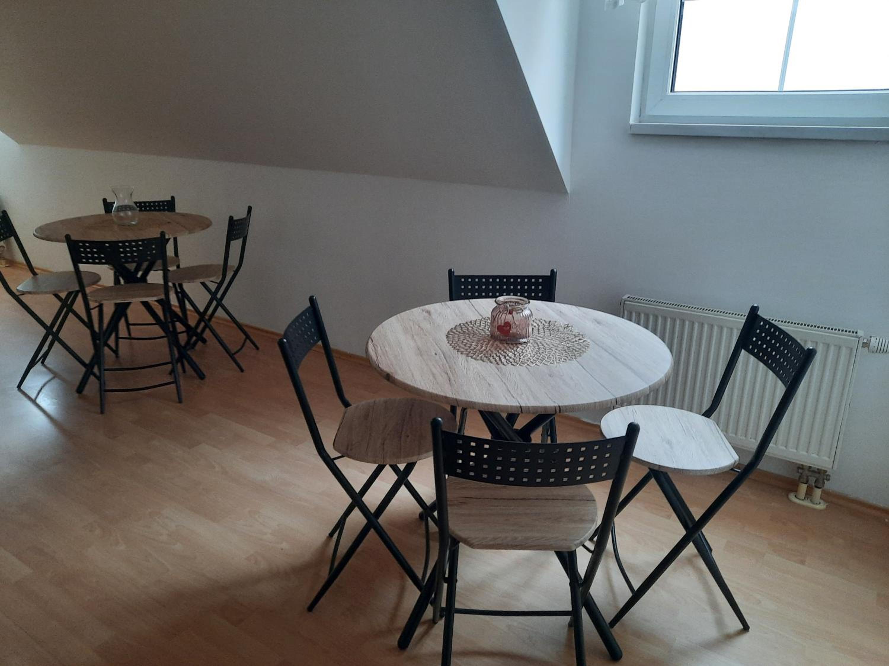 Studio Apartment - Photo 7
