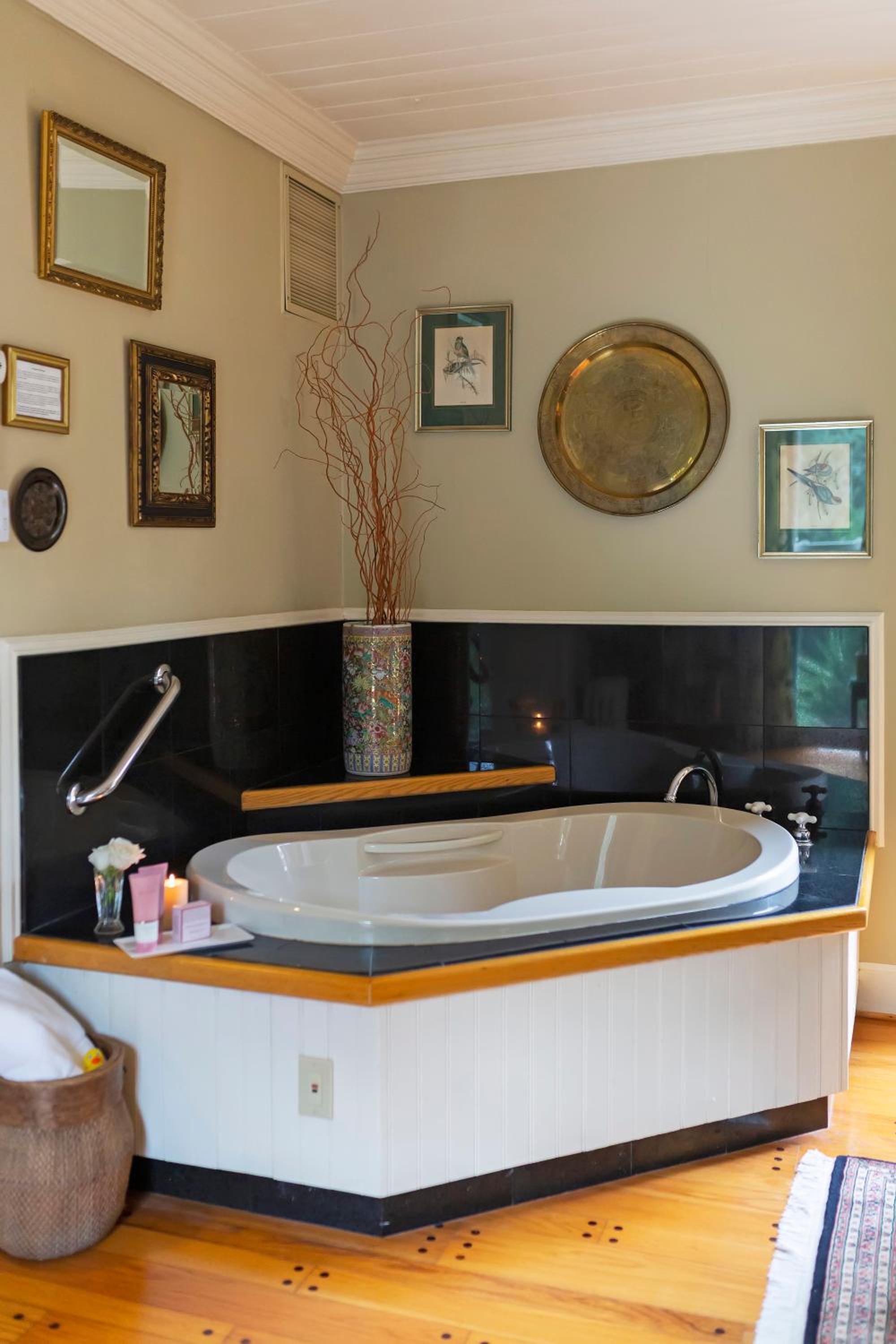 King Room with Spa Bath photo 3