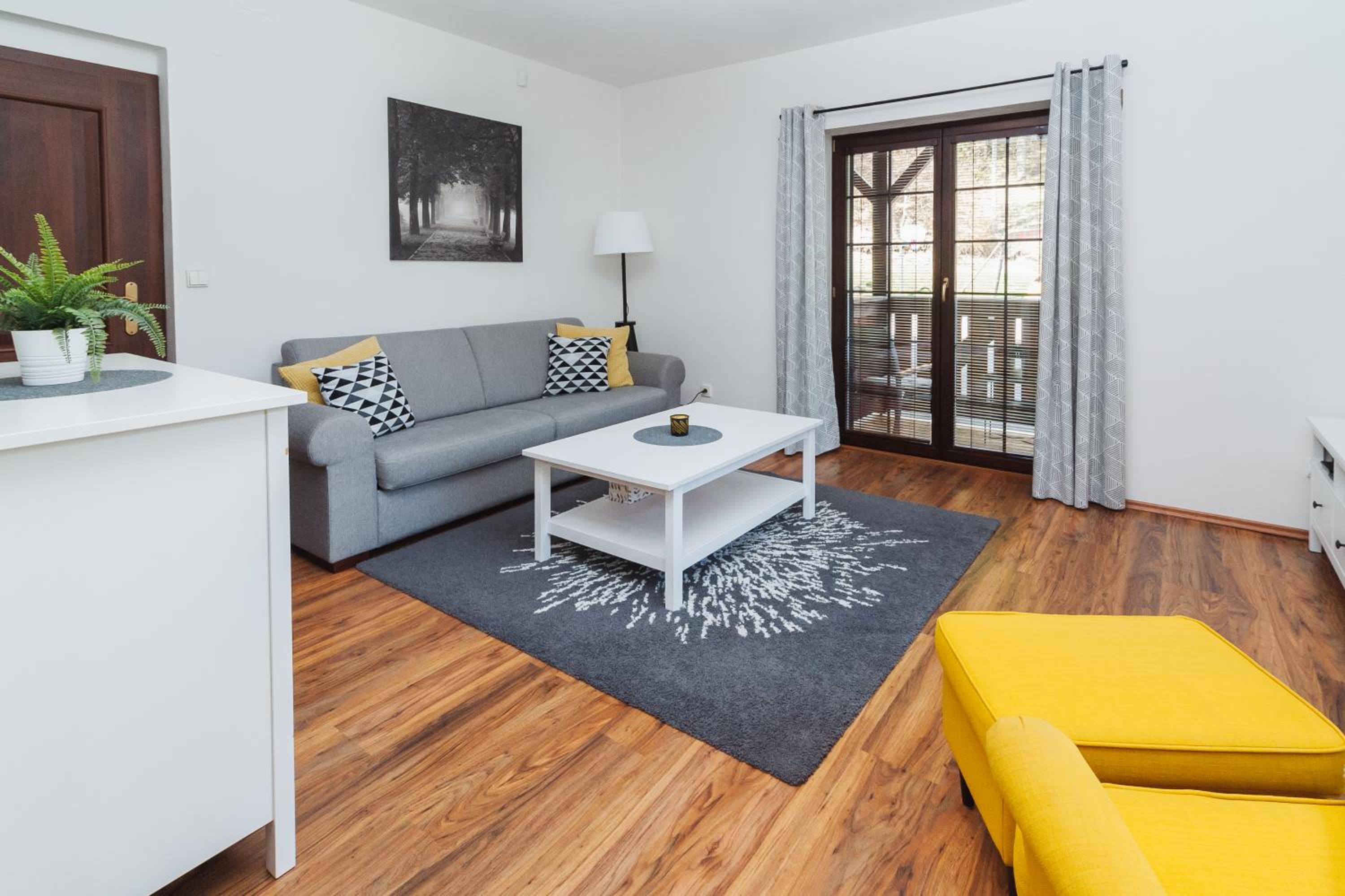 One-Bedroom Apartment - Photo 15