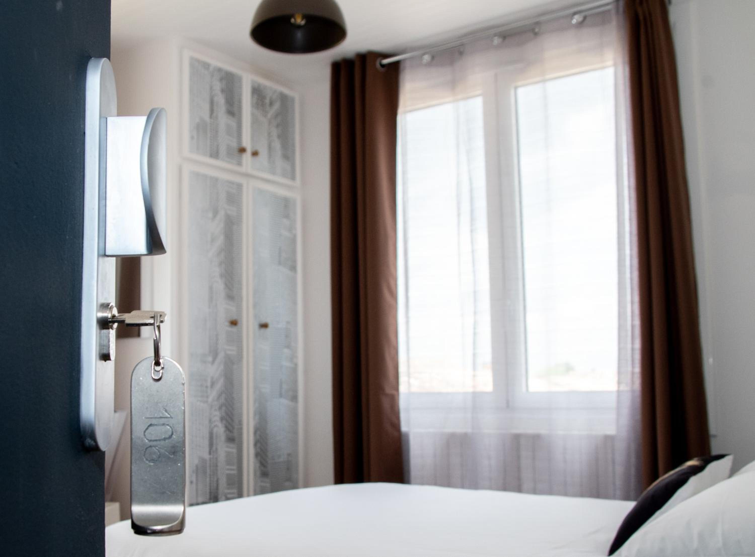 Standard Double Room photo 2