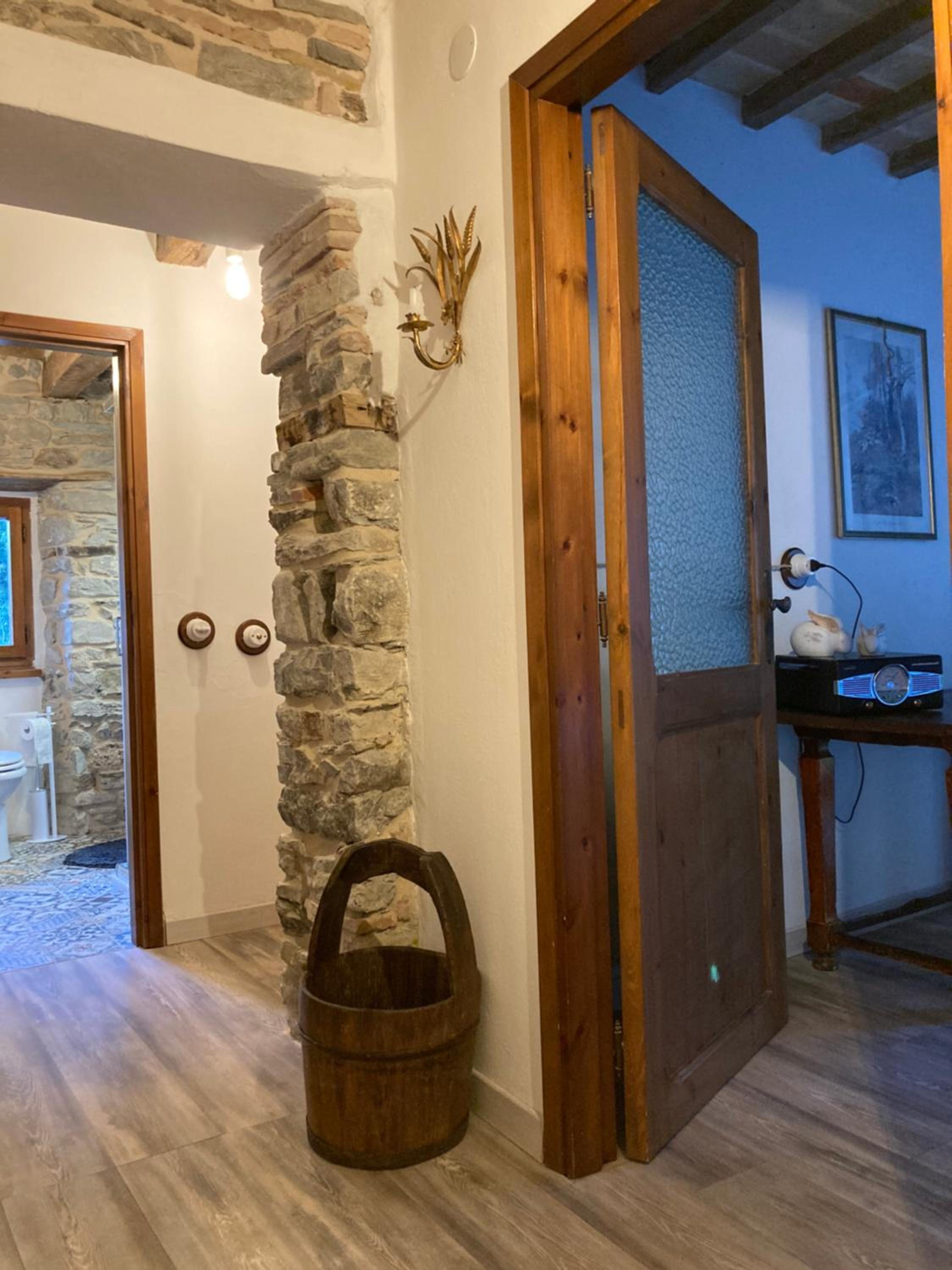 Double or Twin Room with Balcony - Photo 16
