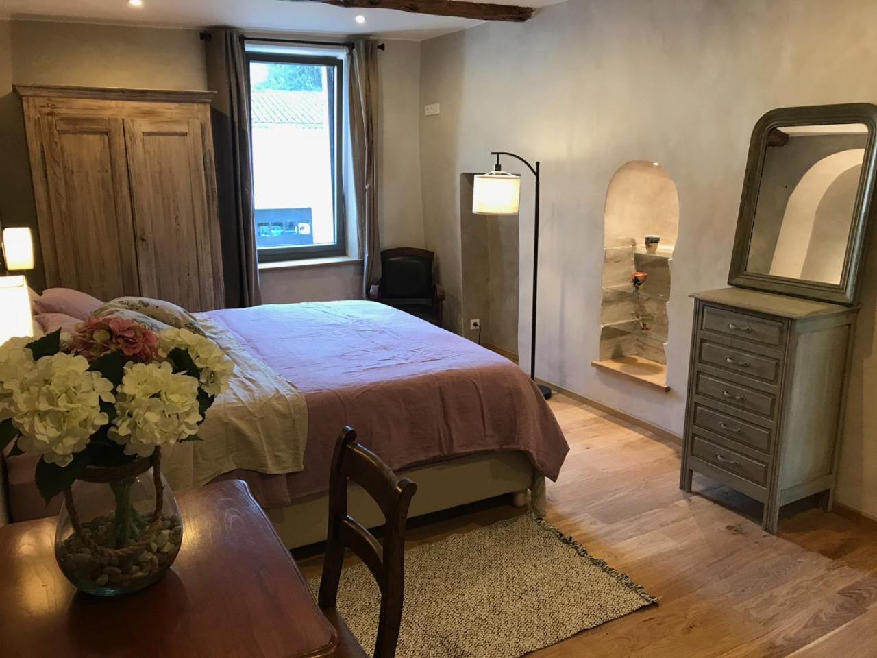 Large Double or Twin Room photo 2