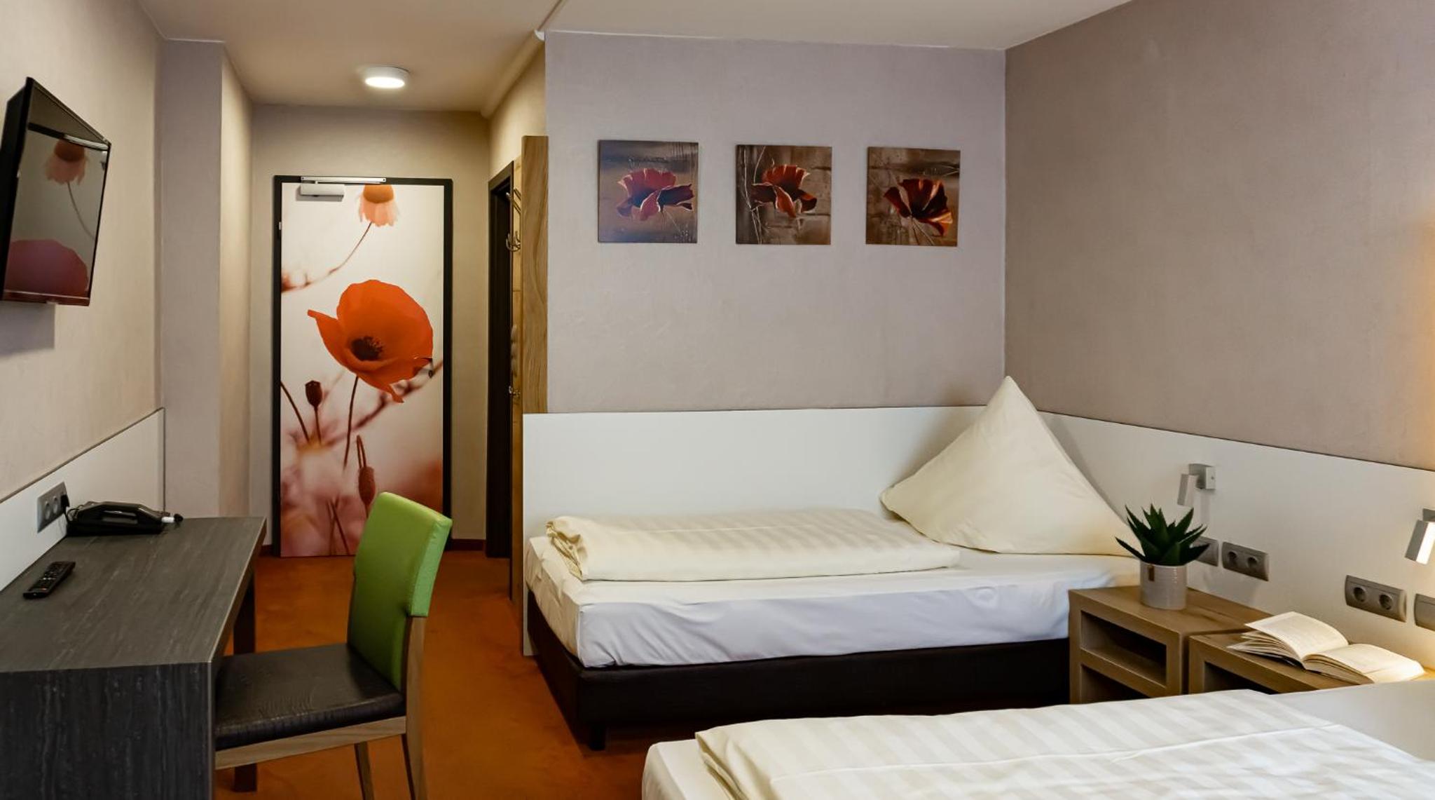 Standard Triple Room photo 3