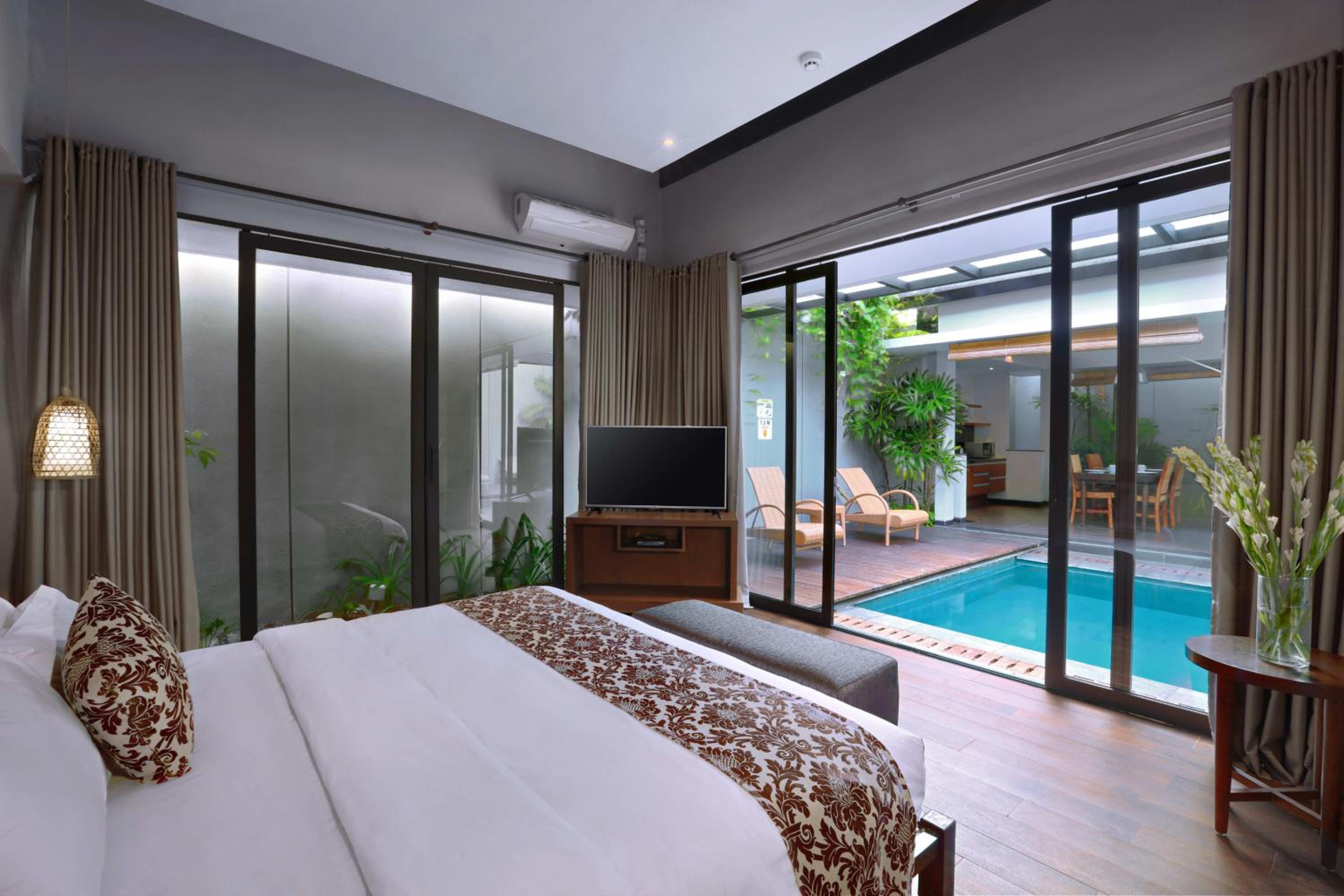 Signature Suite Villa photo 3