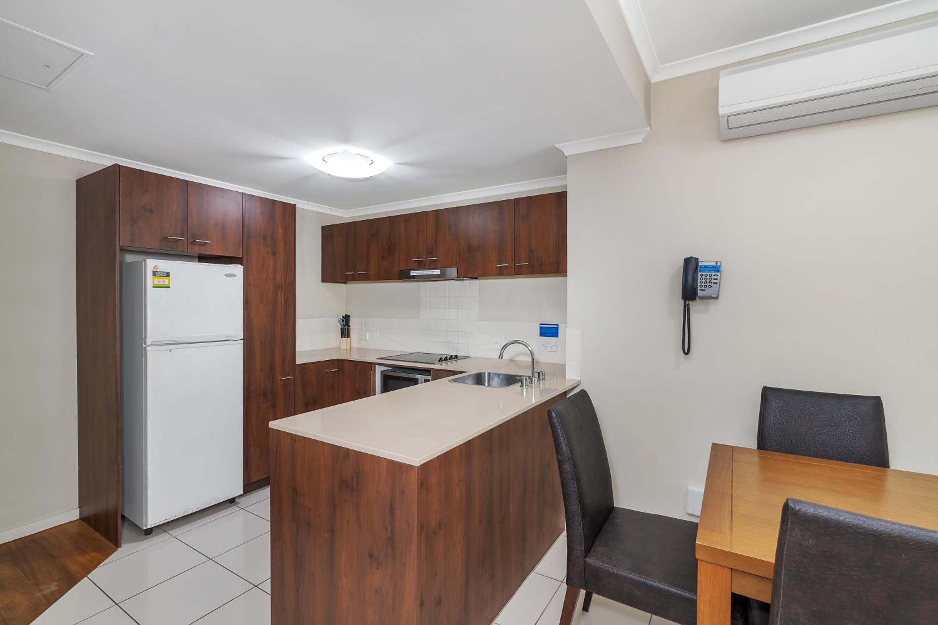 Studio Apartment - #222 photo 3