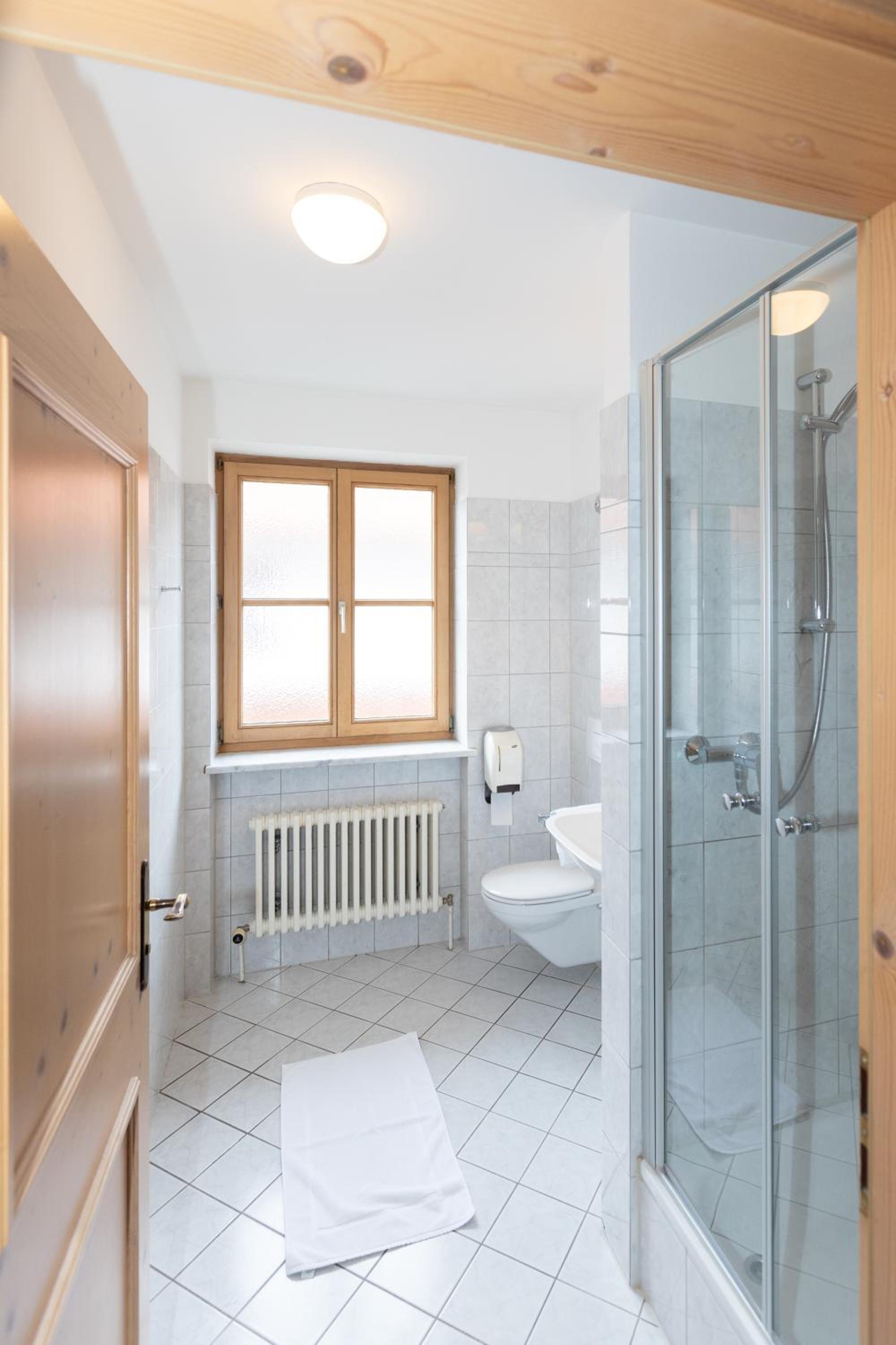 Double Room - Photo 6