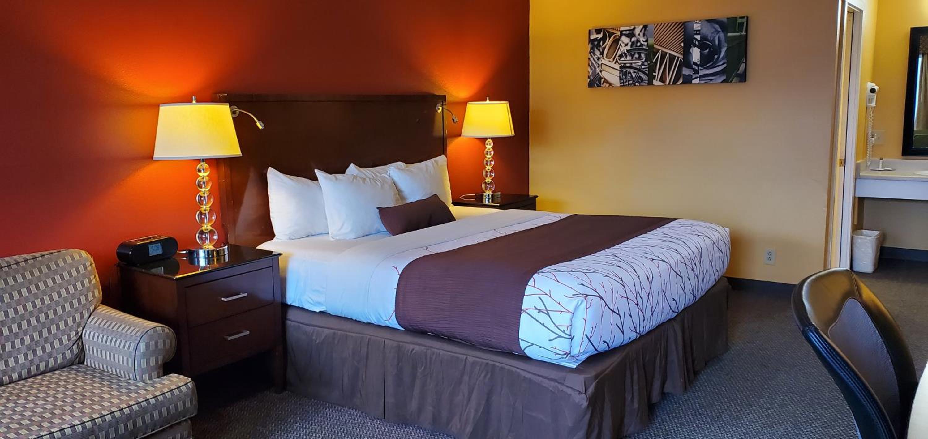 Deluxe King Room photo 3