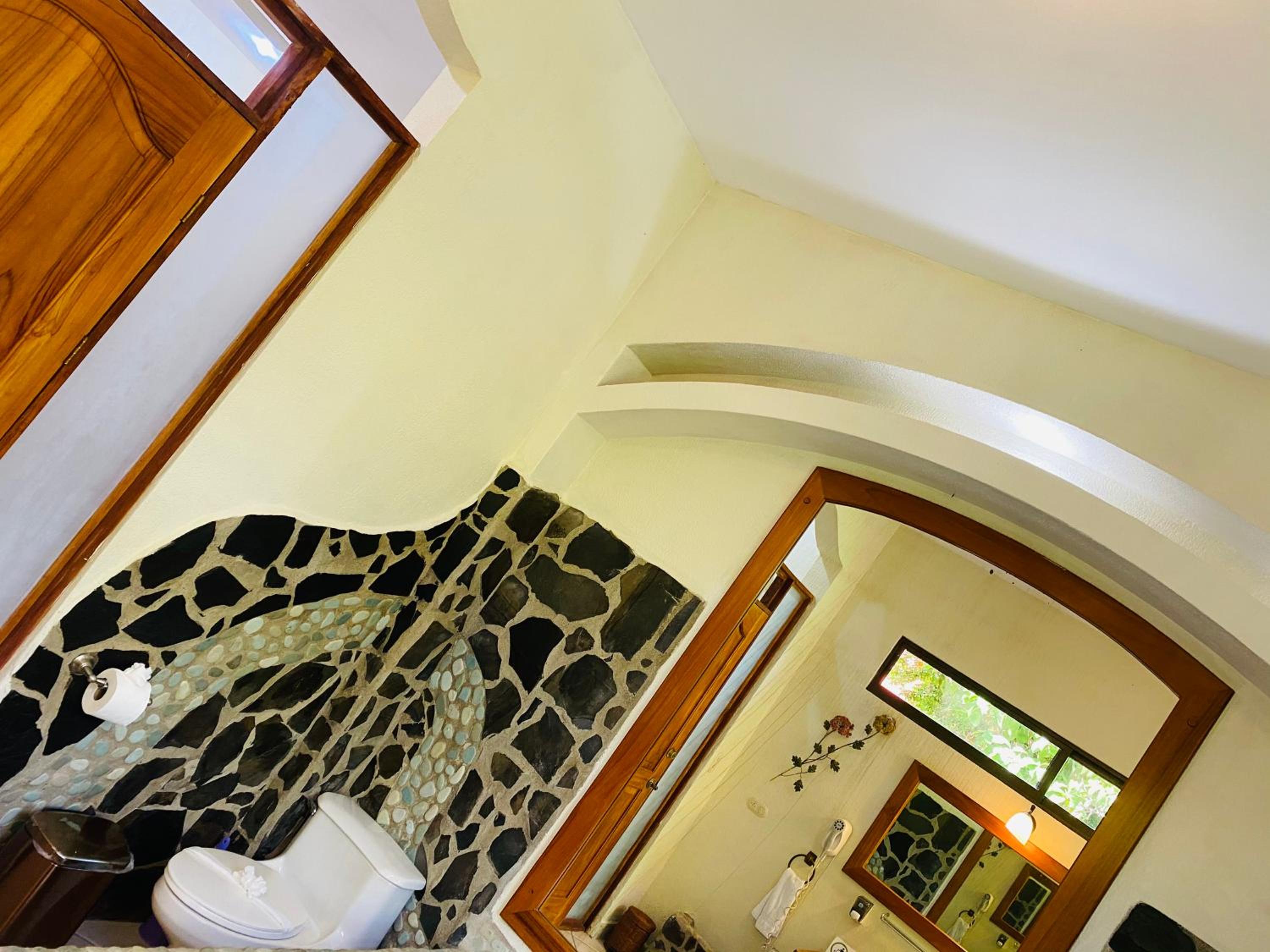 House With Swimming Pool photo 2