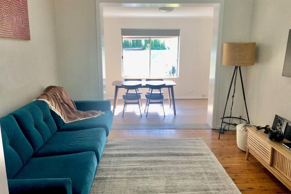 Three-Bedroom House photo 3