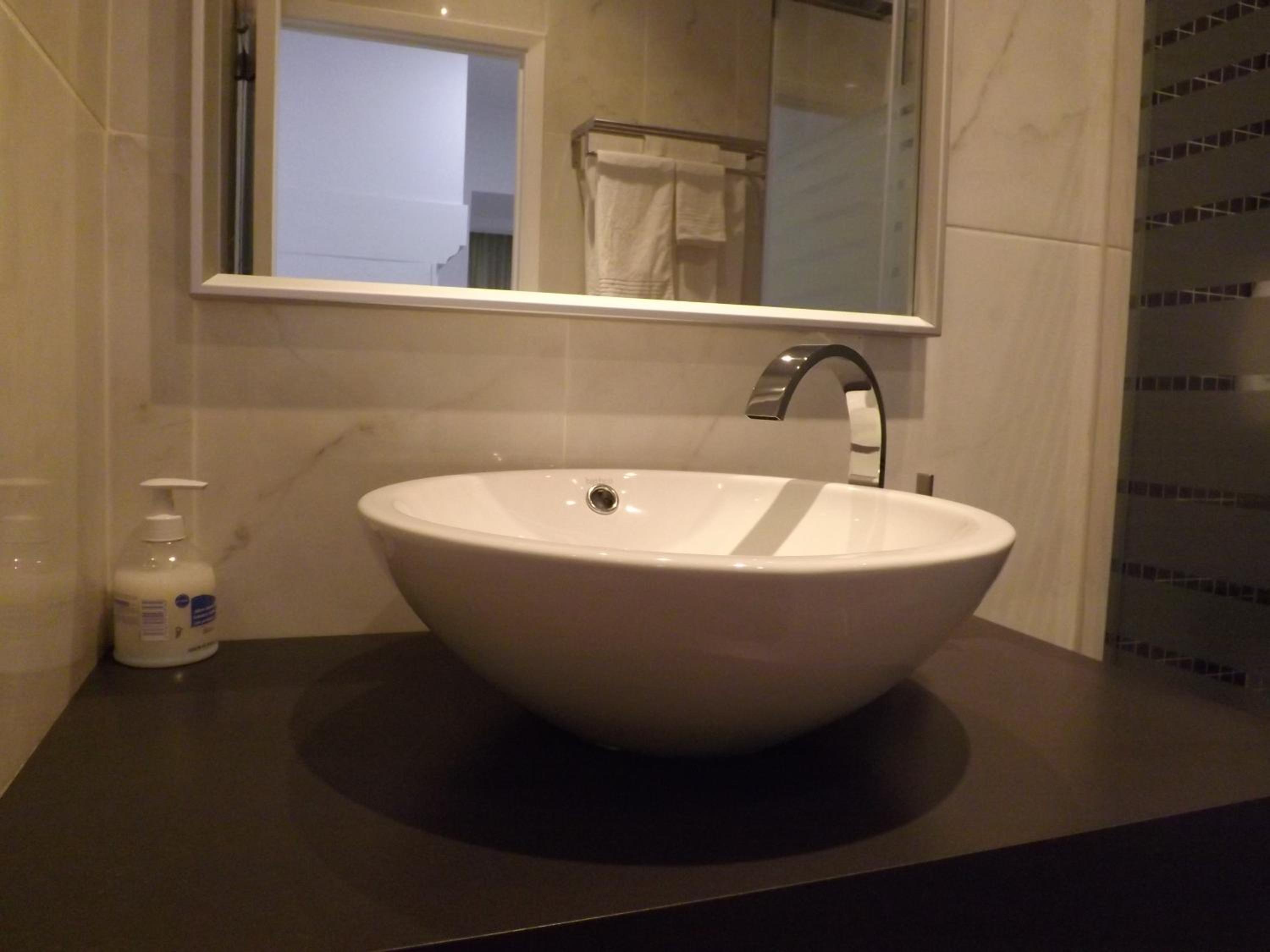 Triple Room - Photo 12