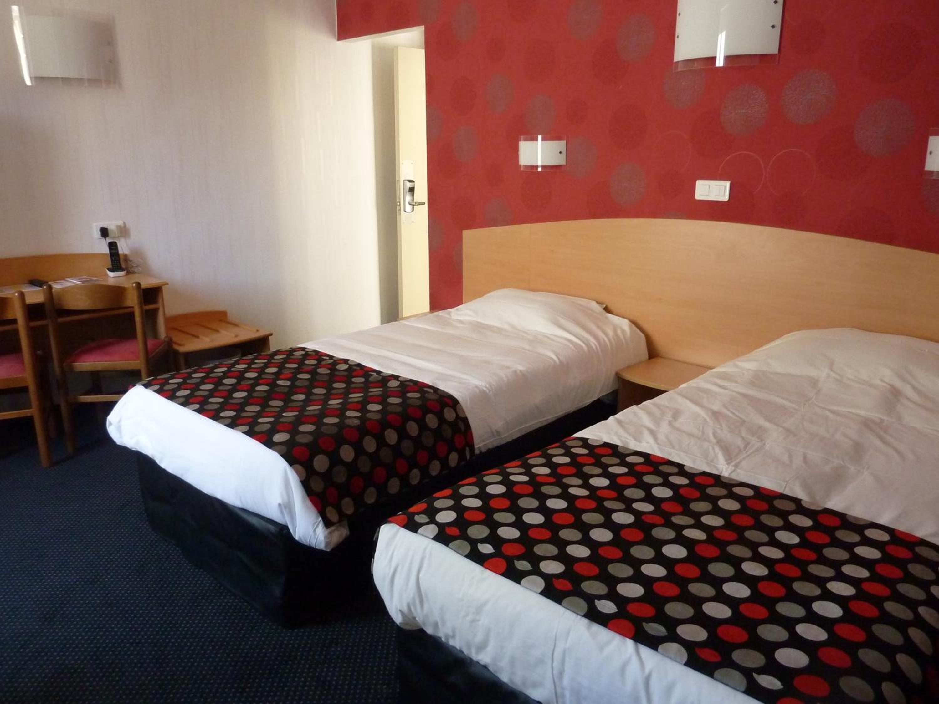 Privilege Twin Room - Photo 1