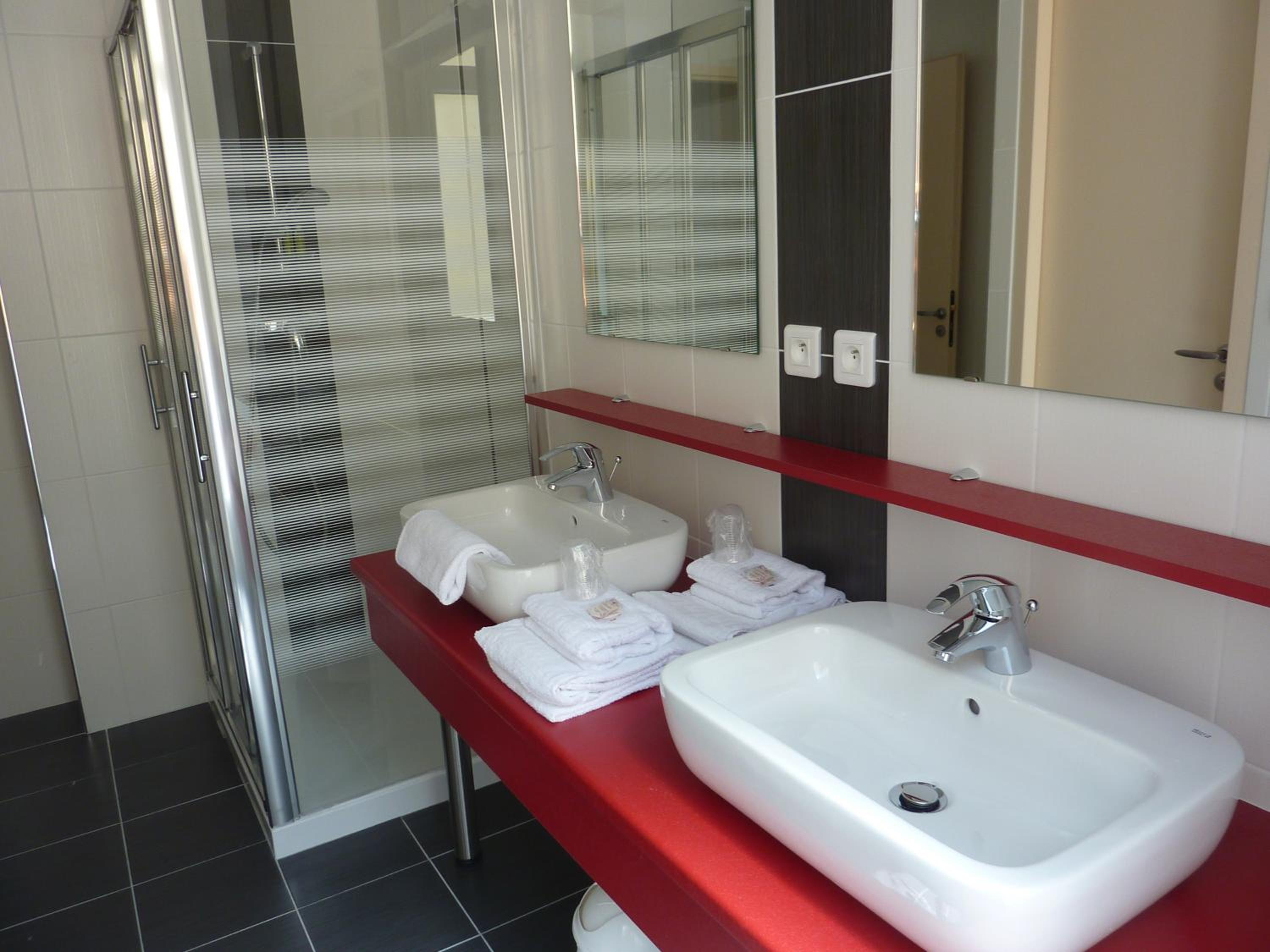 Privilege Twin Room - Photo 3