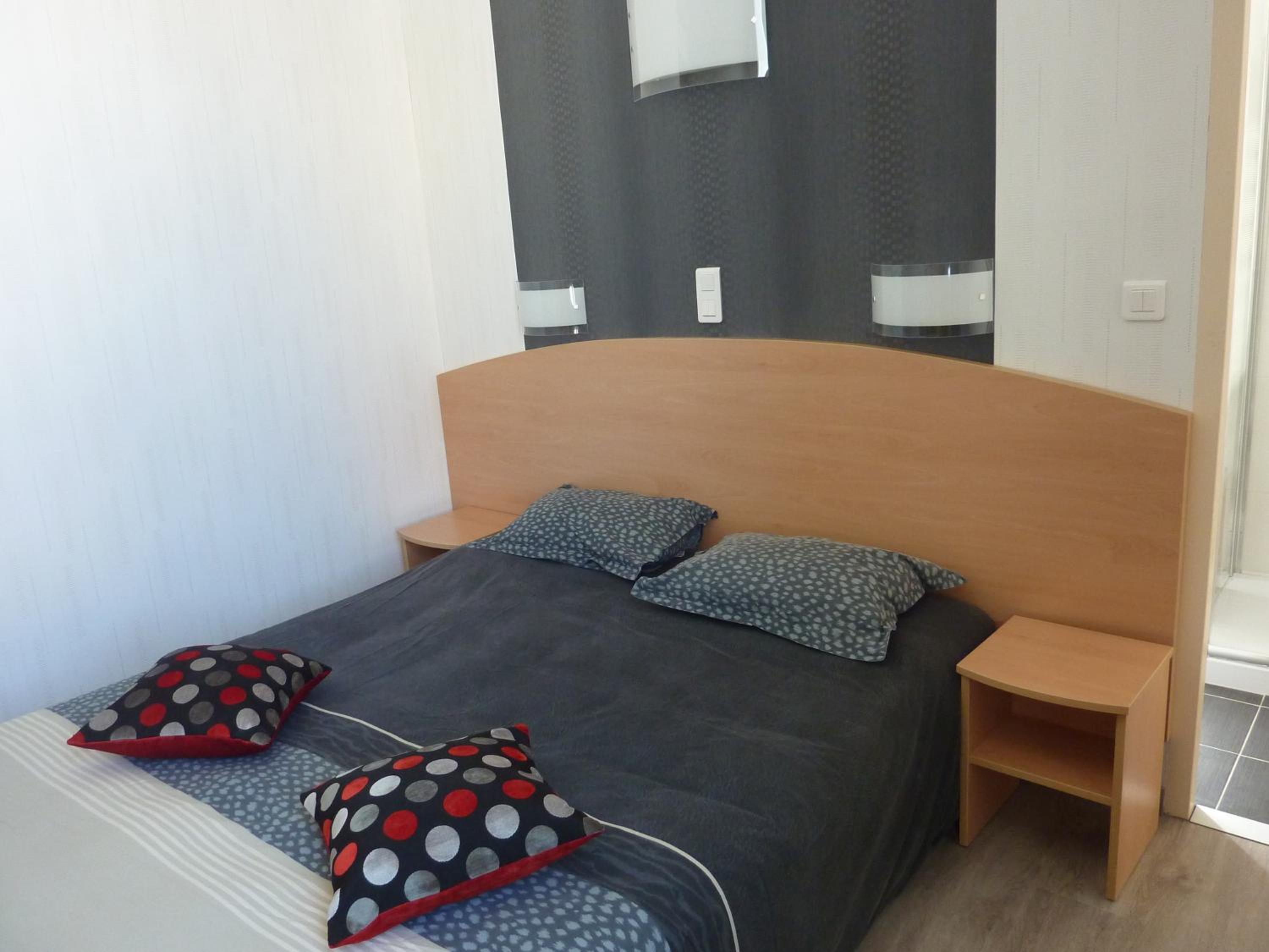 Double Room - Photo 2
