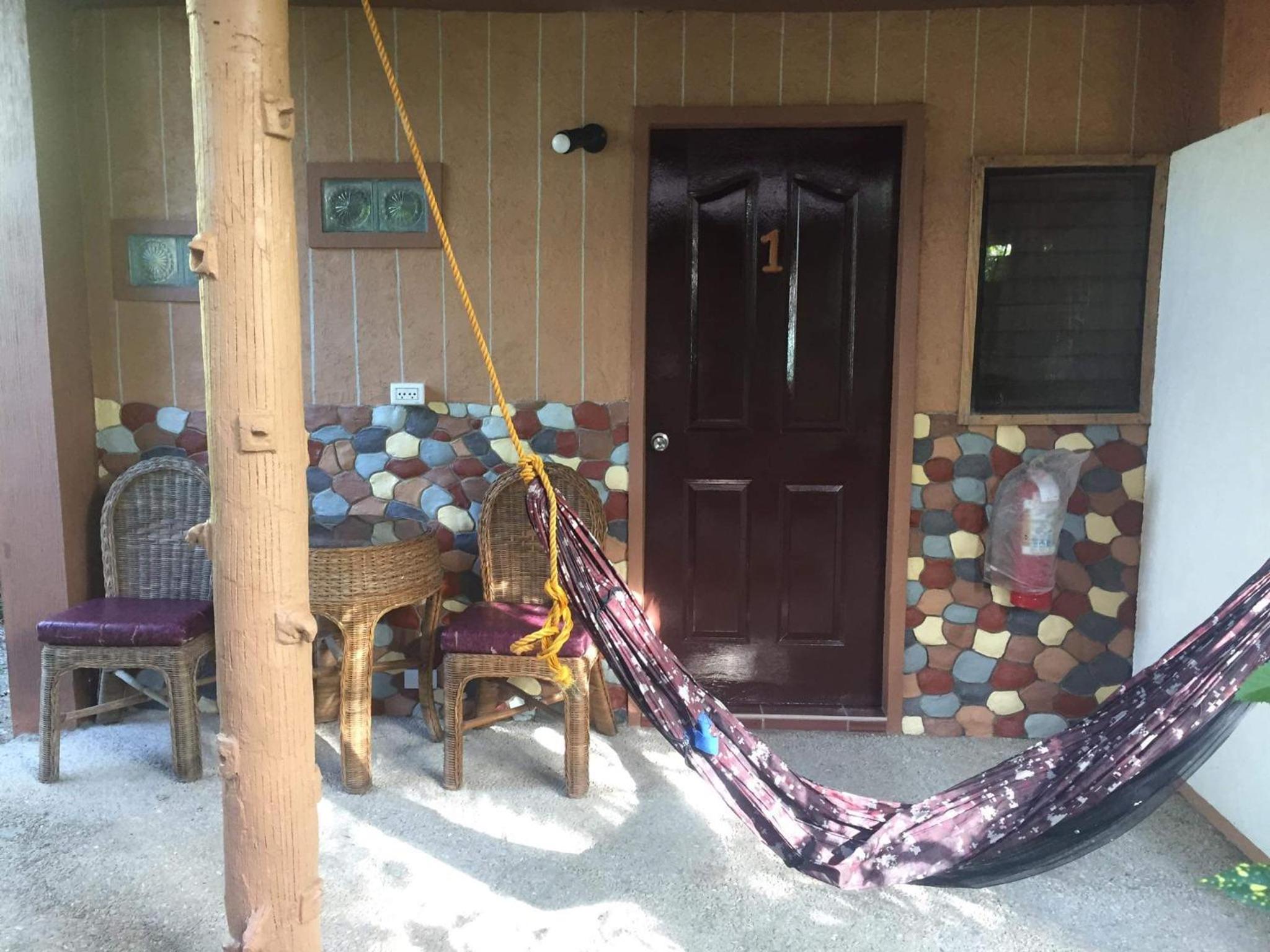 Double Room with Patio - Photo 2