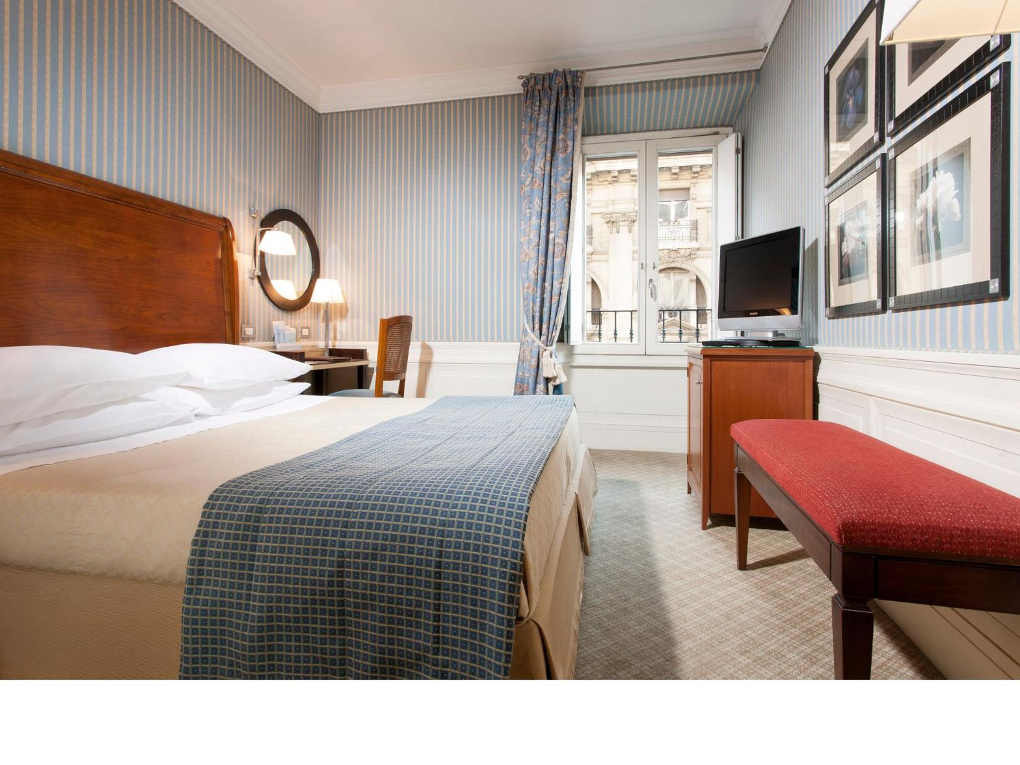 Classic Queen Room