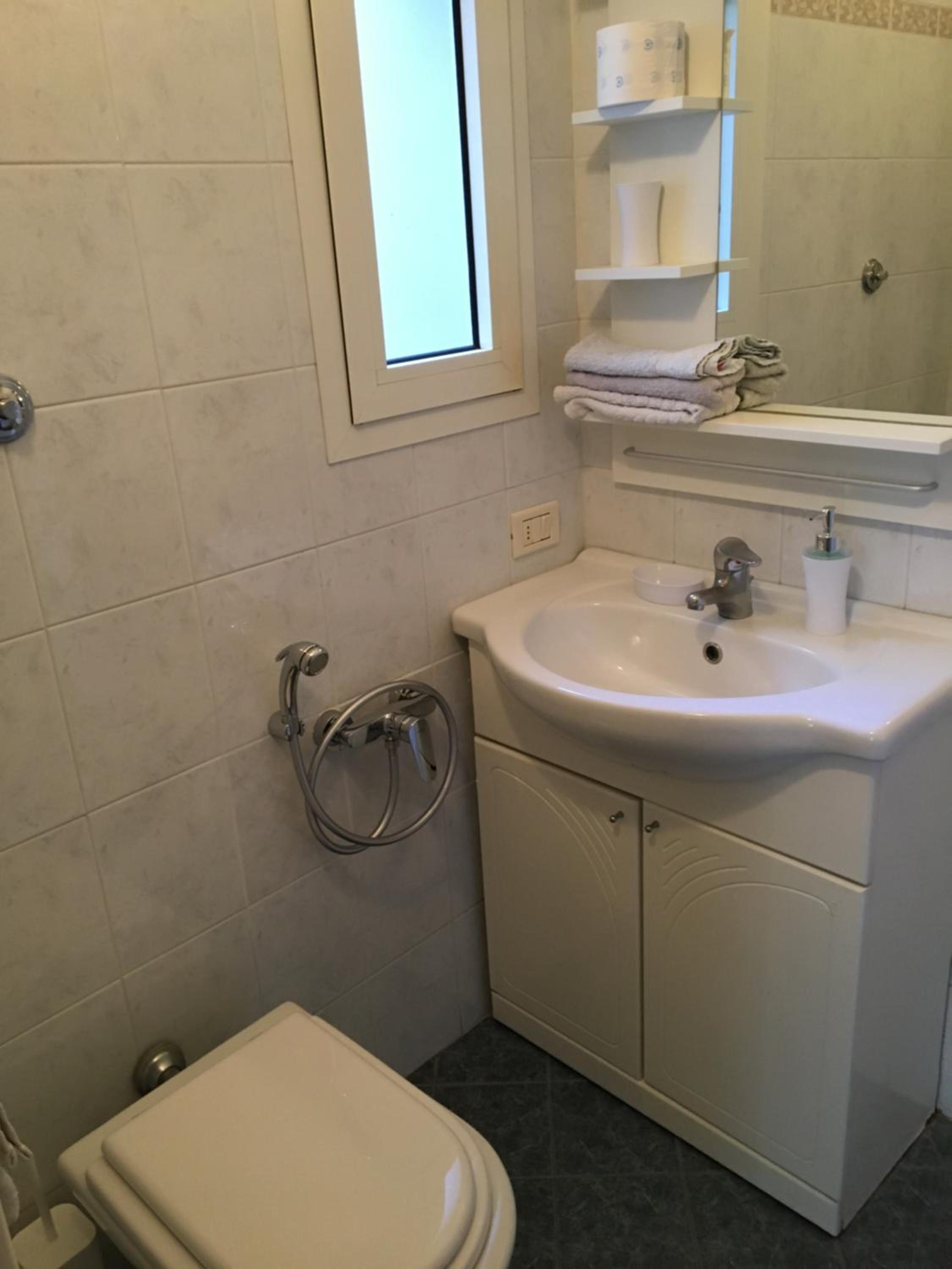 Double or Twin Room photo 3