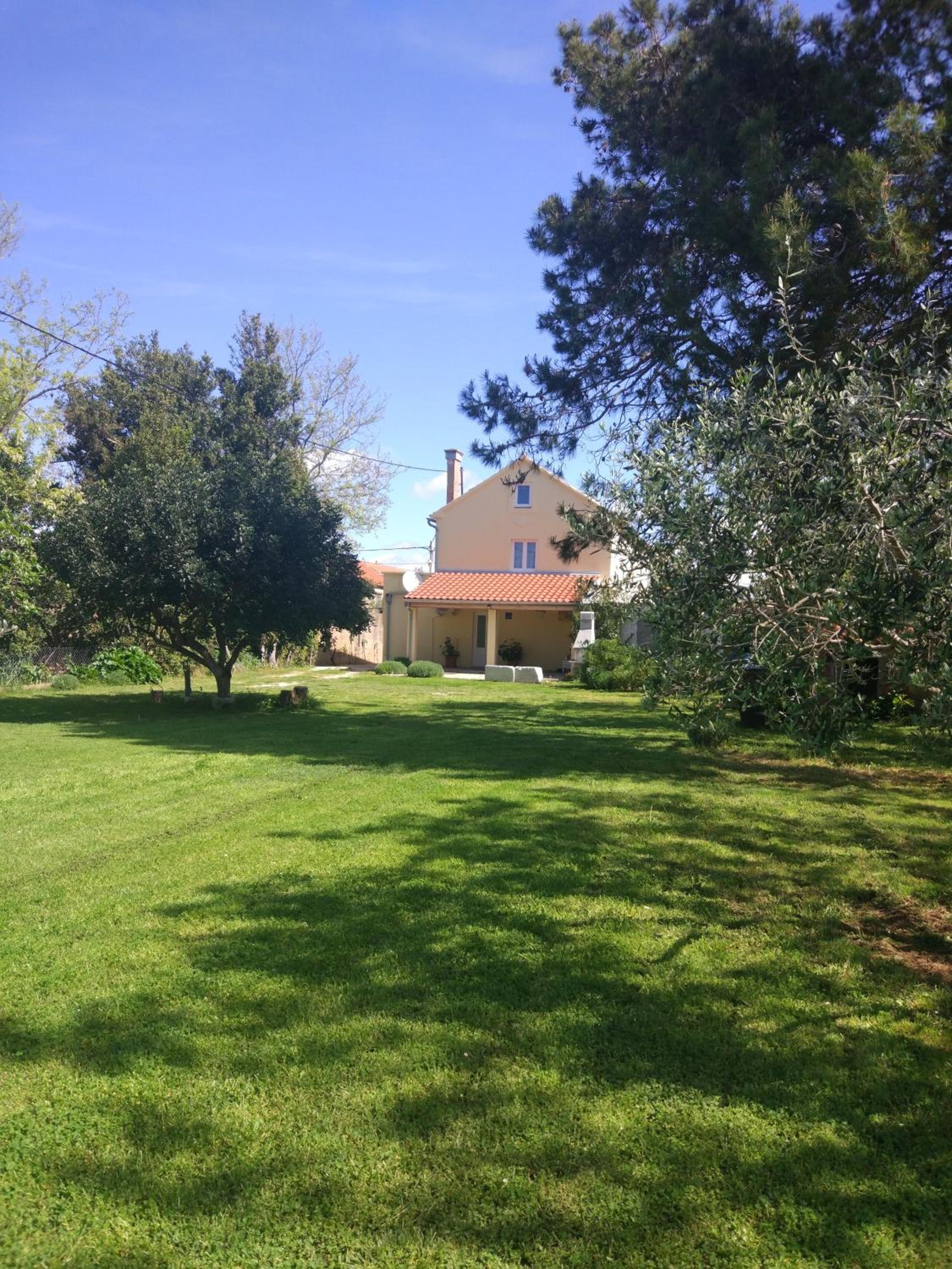 Four-Bedroom House photo 2