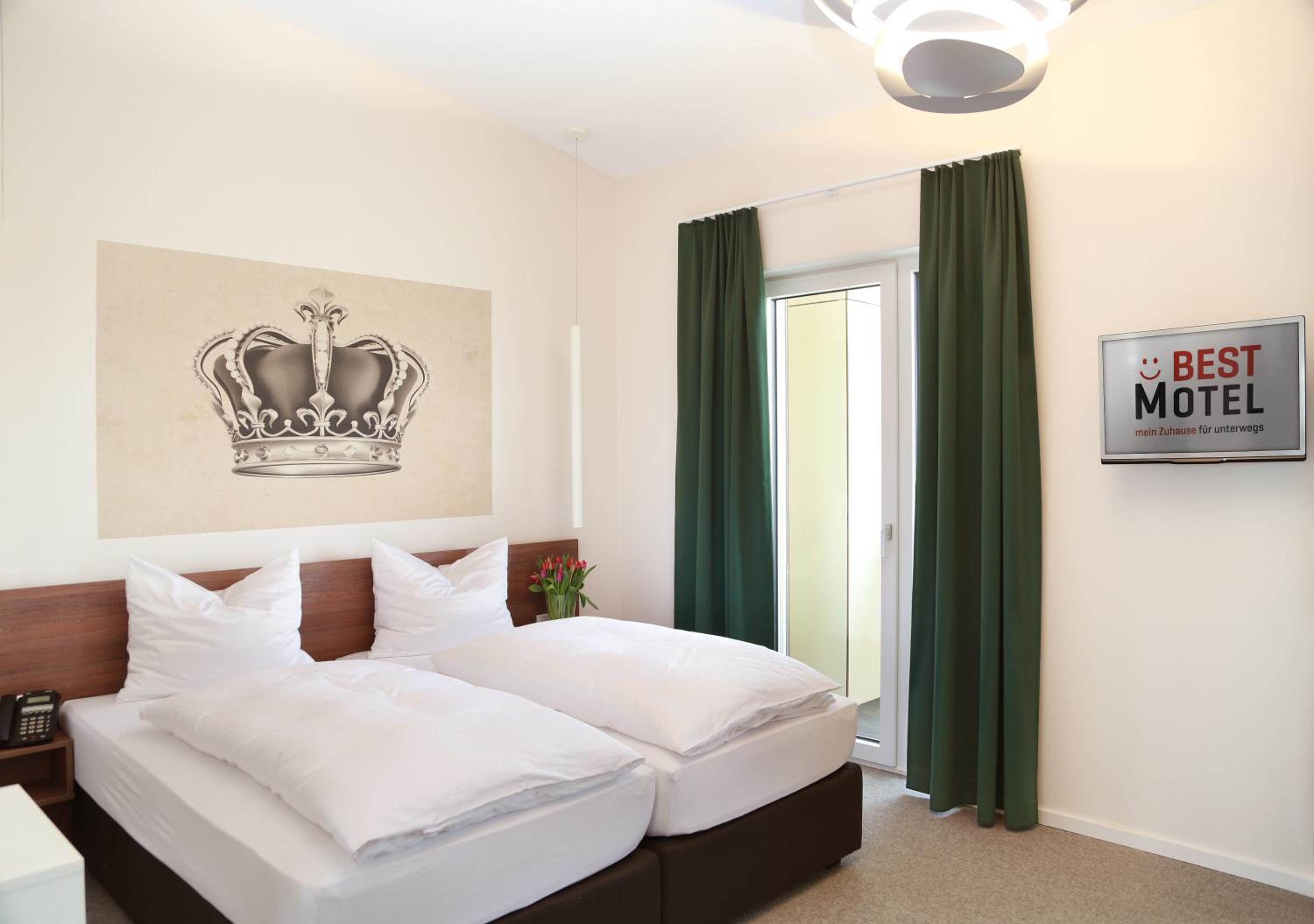 Double Room - Disability Access - Photo 5