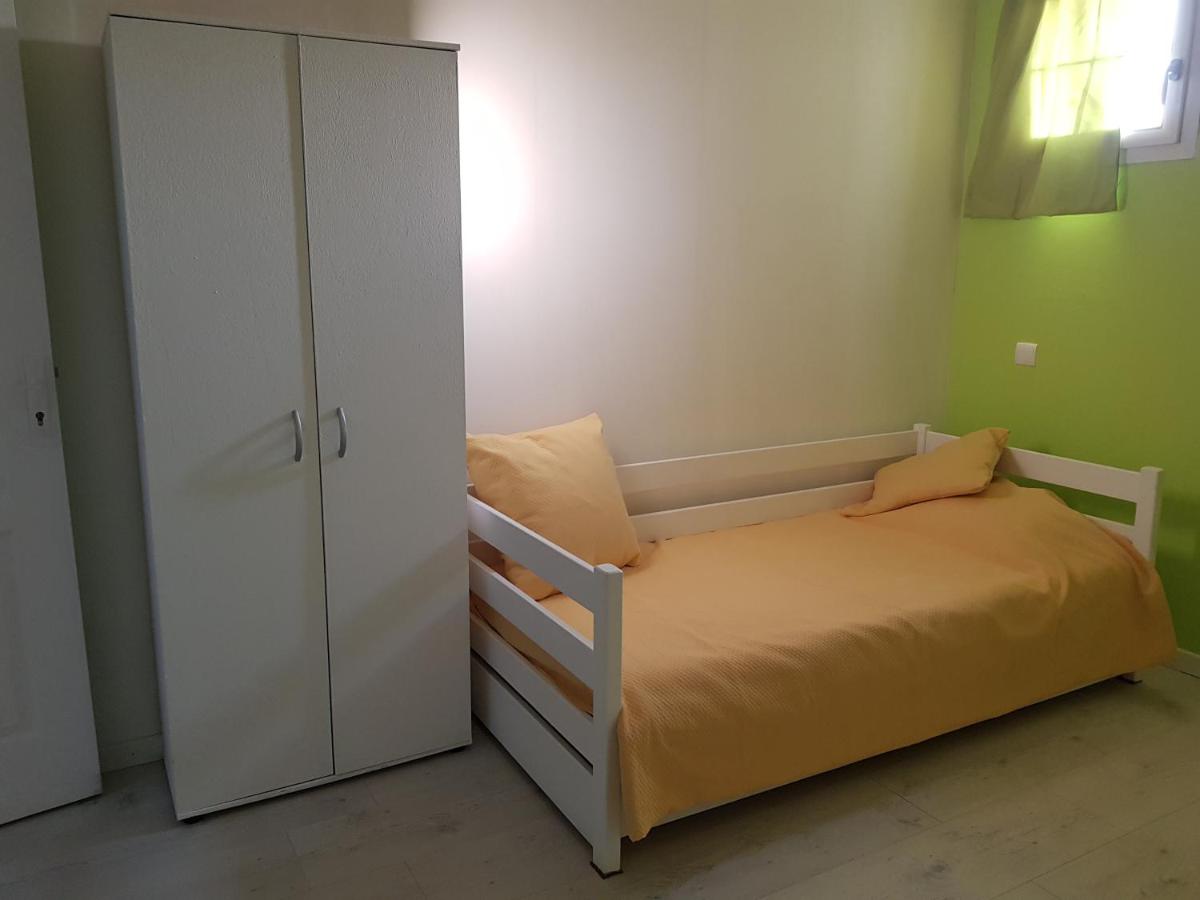 Apartment with Garden View - Photo 10