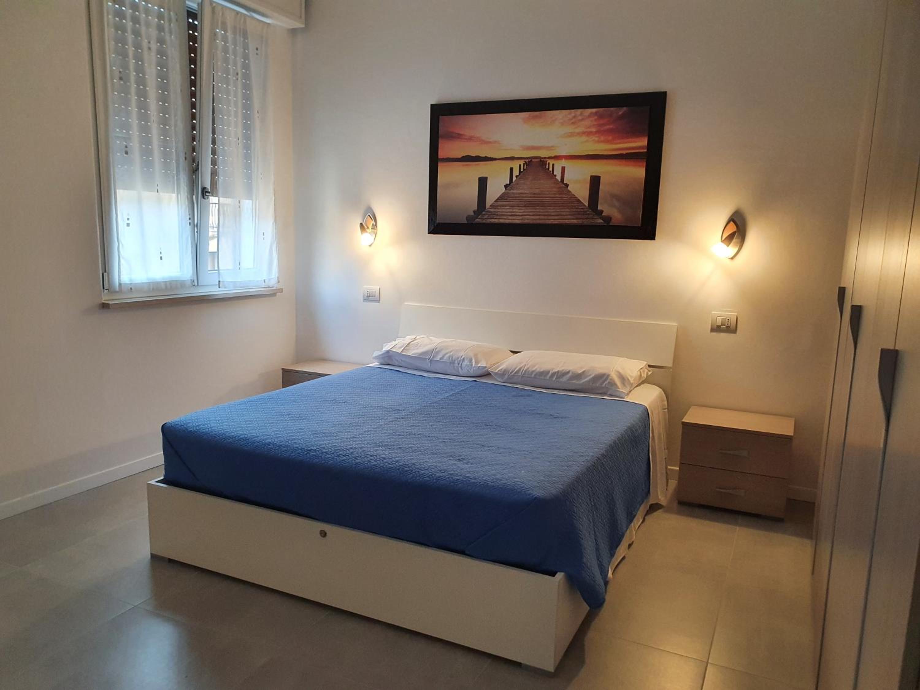 Two-Bedroom Apartment - Photo 19