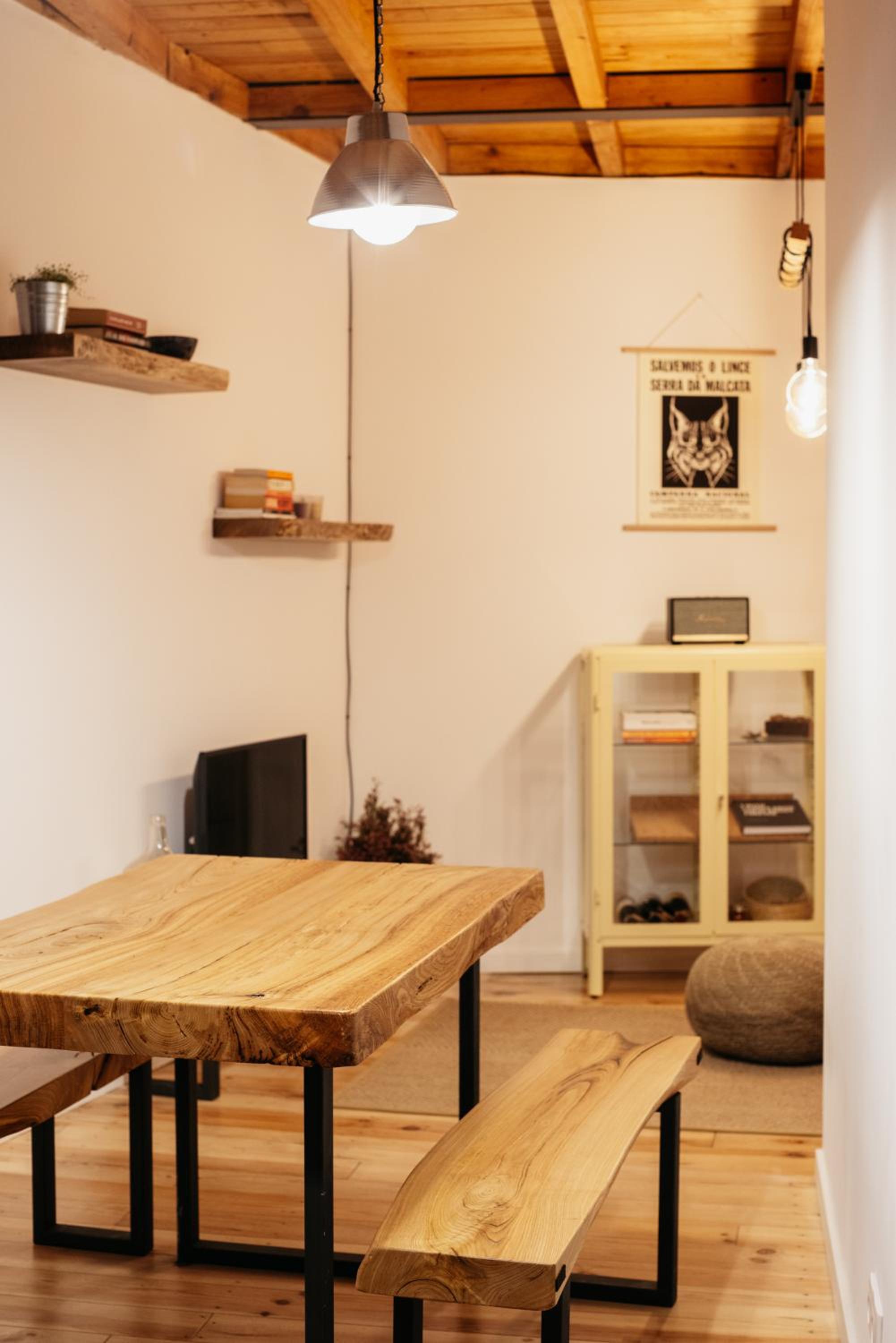Two-Bedroom House - Photo 21