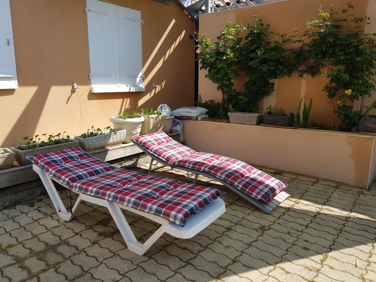 Apartment with Garden View - Photo 19