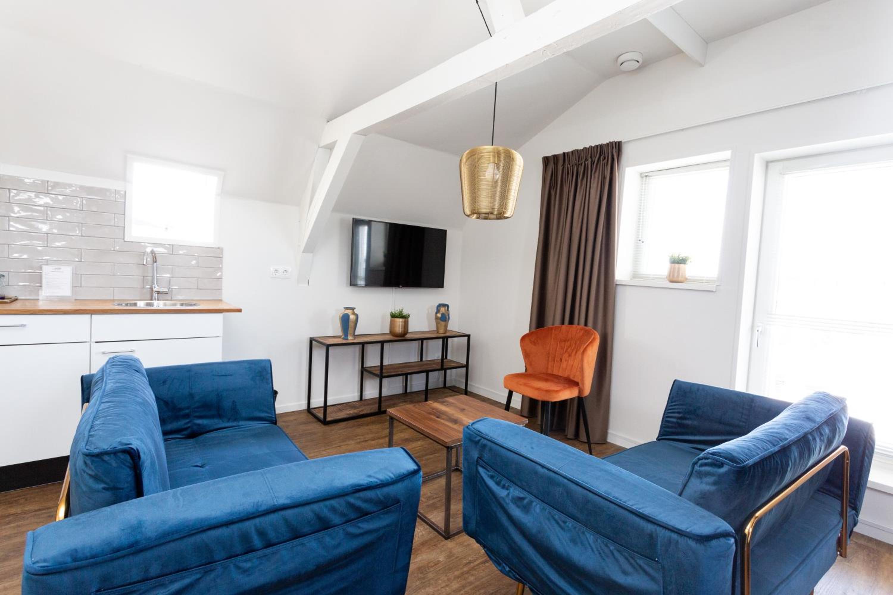 Twin Room - Photo 5