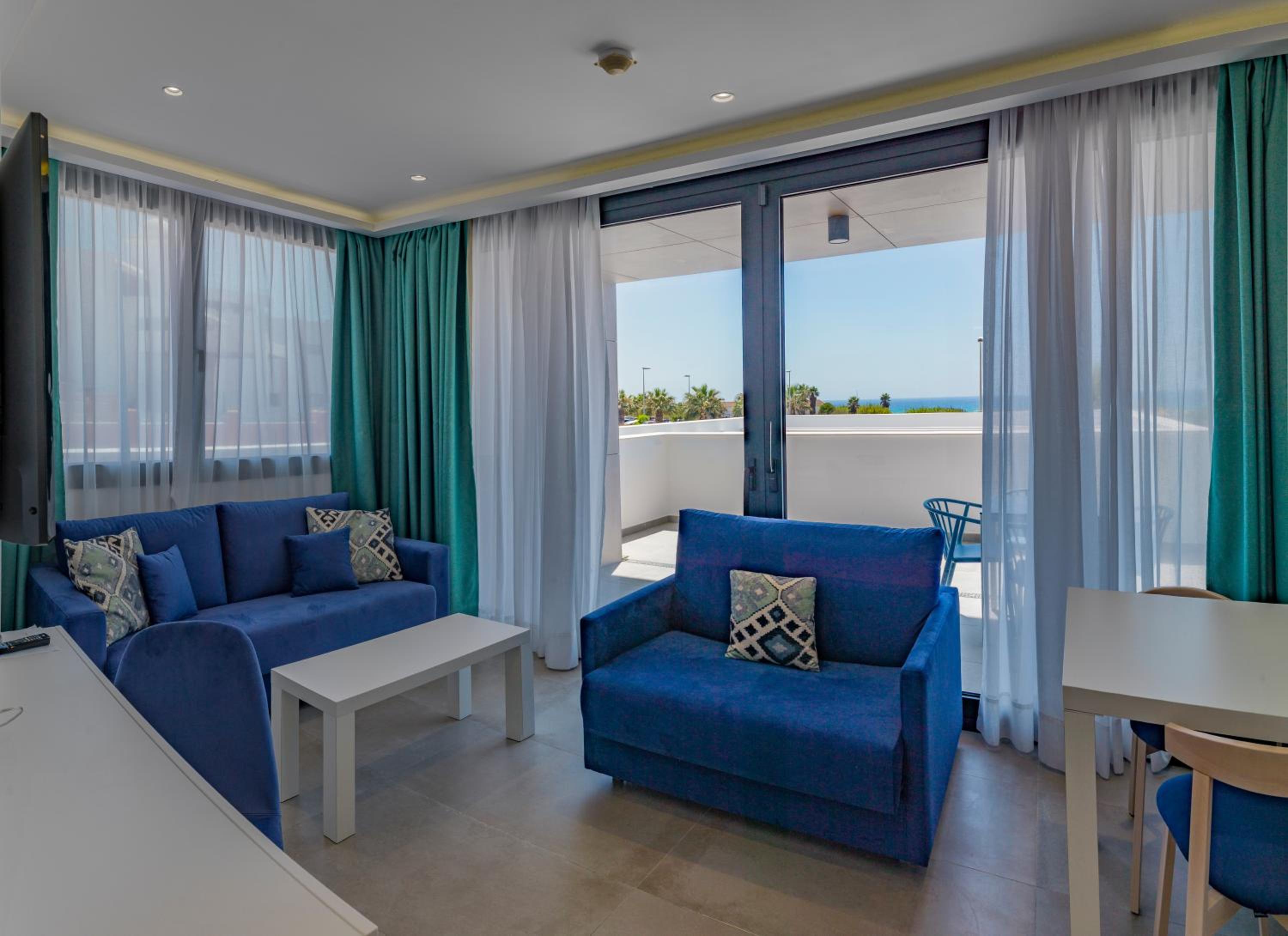 Deluxe Suite - Photo 69