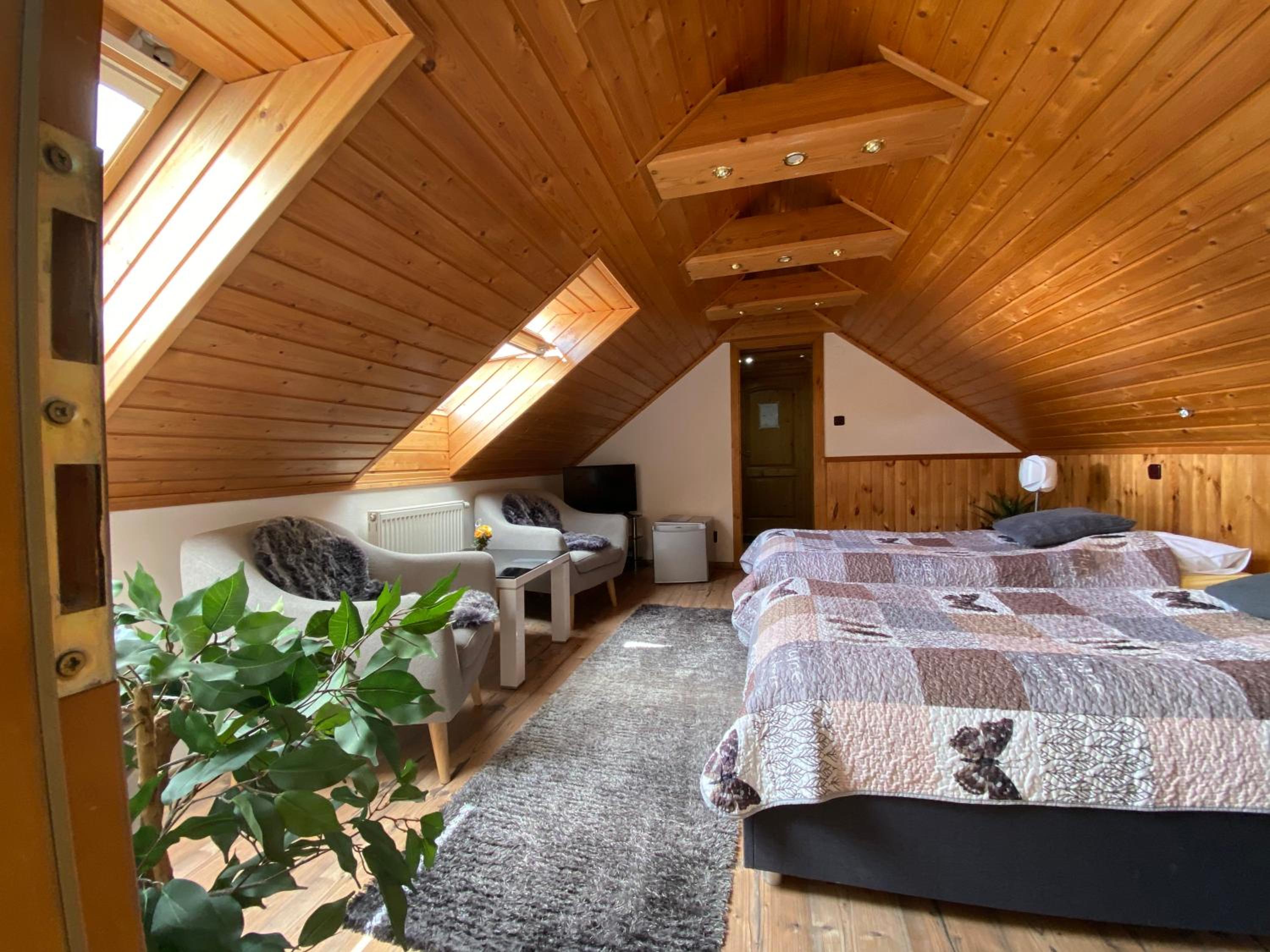 Standard Double or Twin Room - Photo 2
