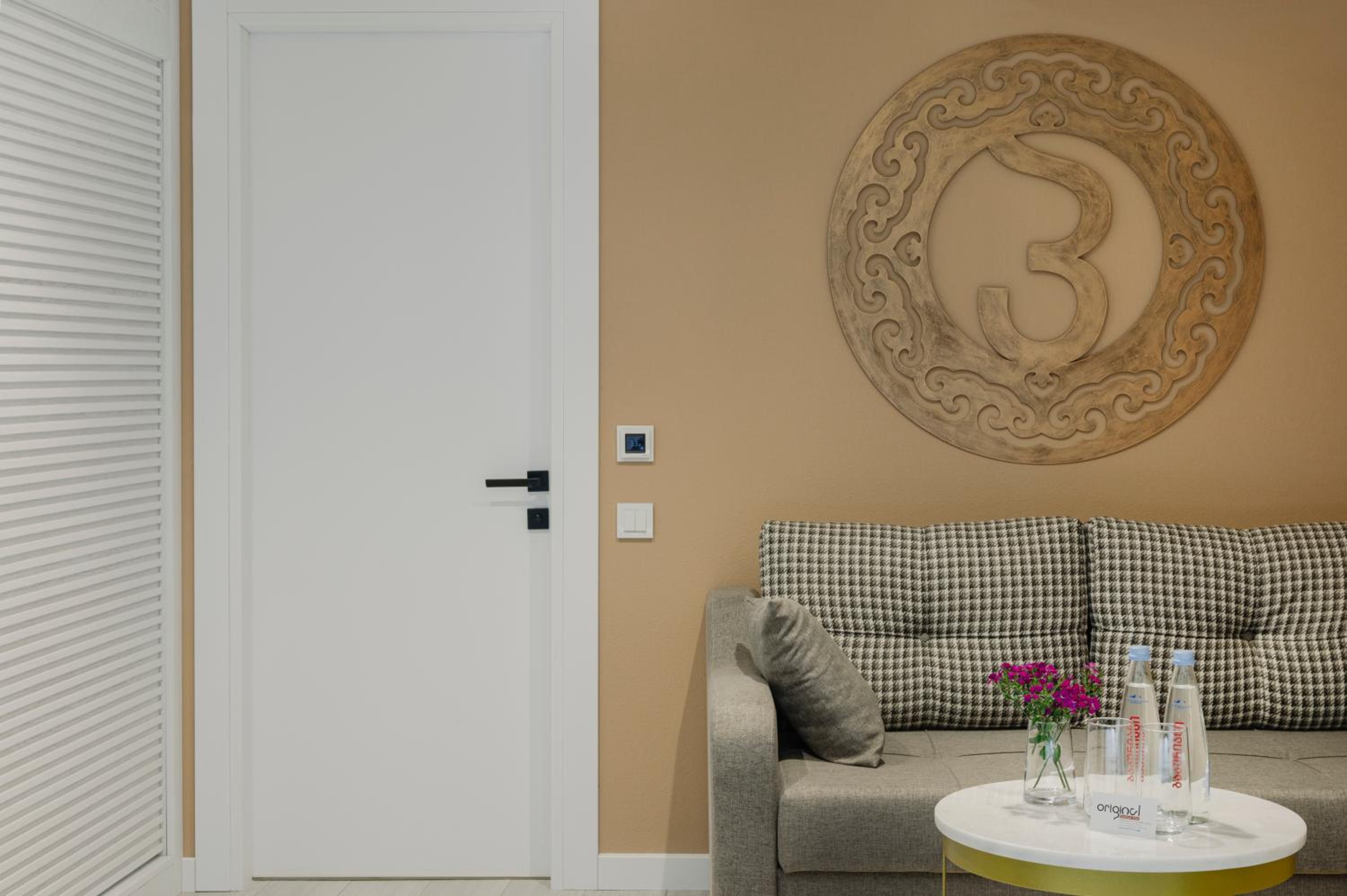 Family Room - Photo 3