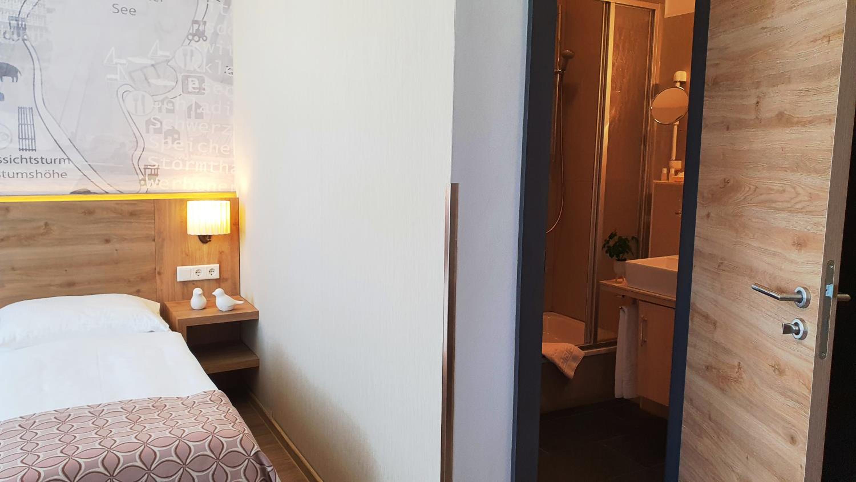 Standard Double Room - Photo 6